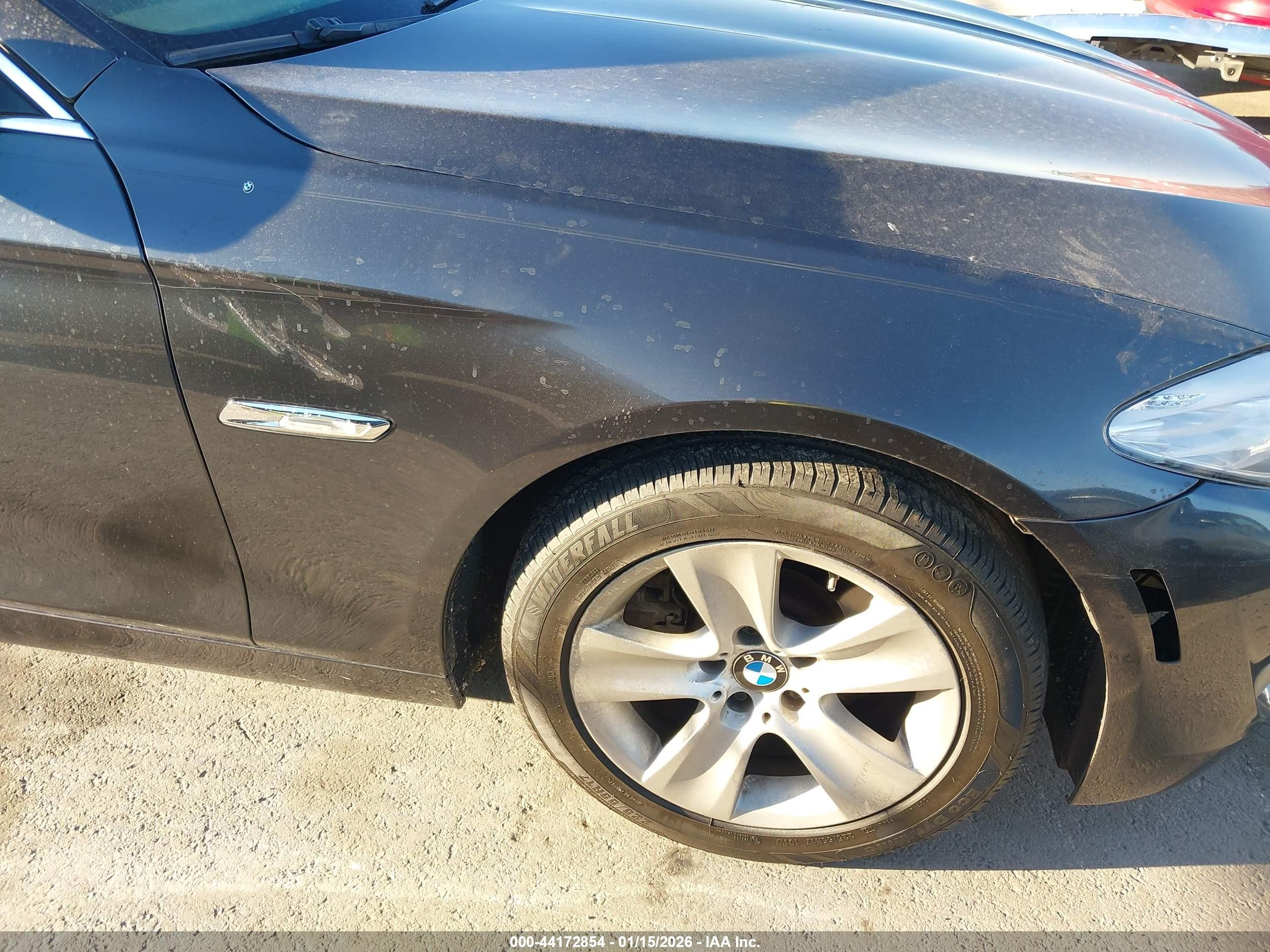 2011 Bmw 528i   Серый vin: WBAFR1C5XBC737508