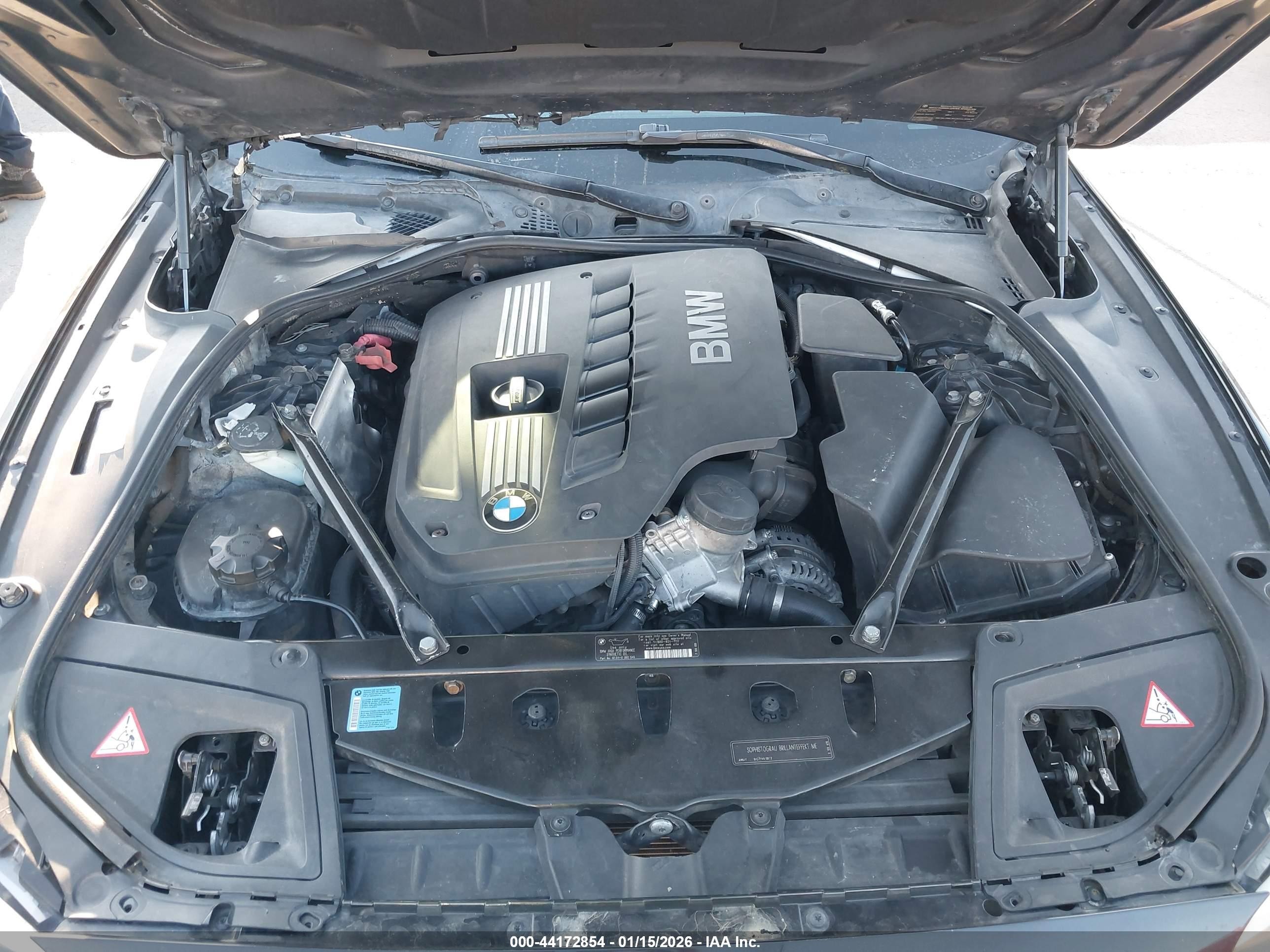 2011 Bmw 528i   Серый vin: WBAFR1C5XBC737508