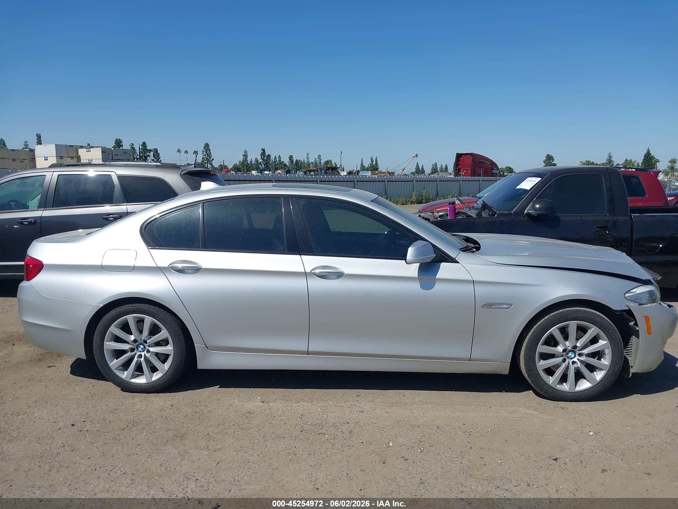 2011 Bmw 528i   Silver vin: WBAFR1C5XBC744412