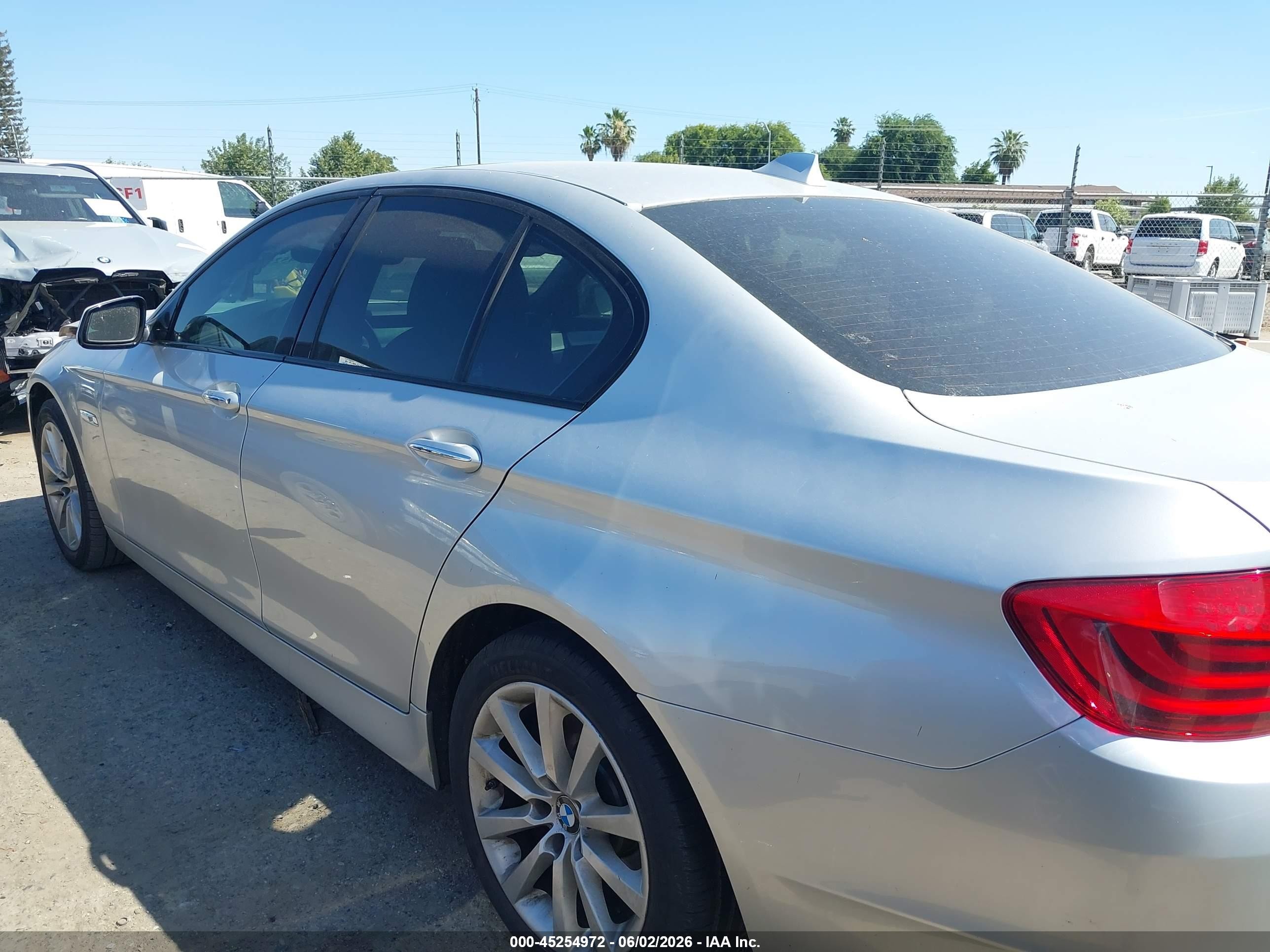 2011 Bmw 528i   Silver vin: WBAFR1C5XBC744412