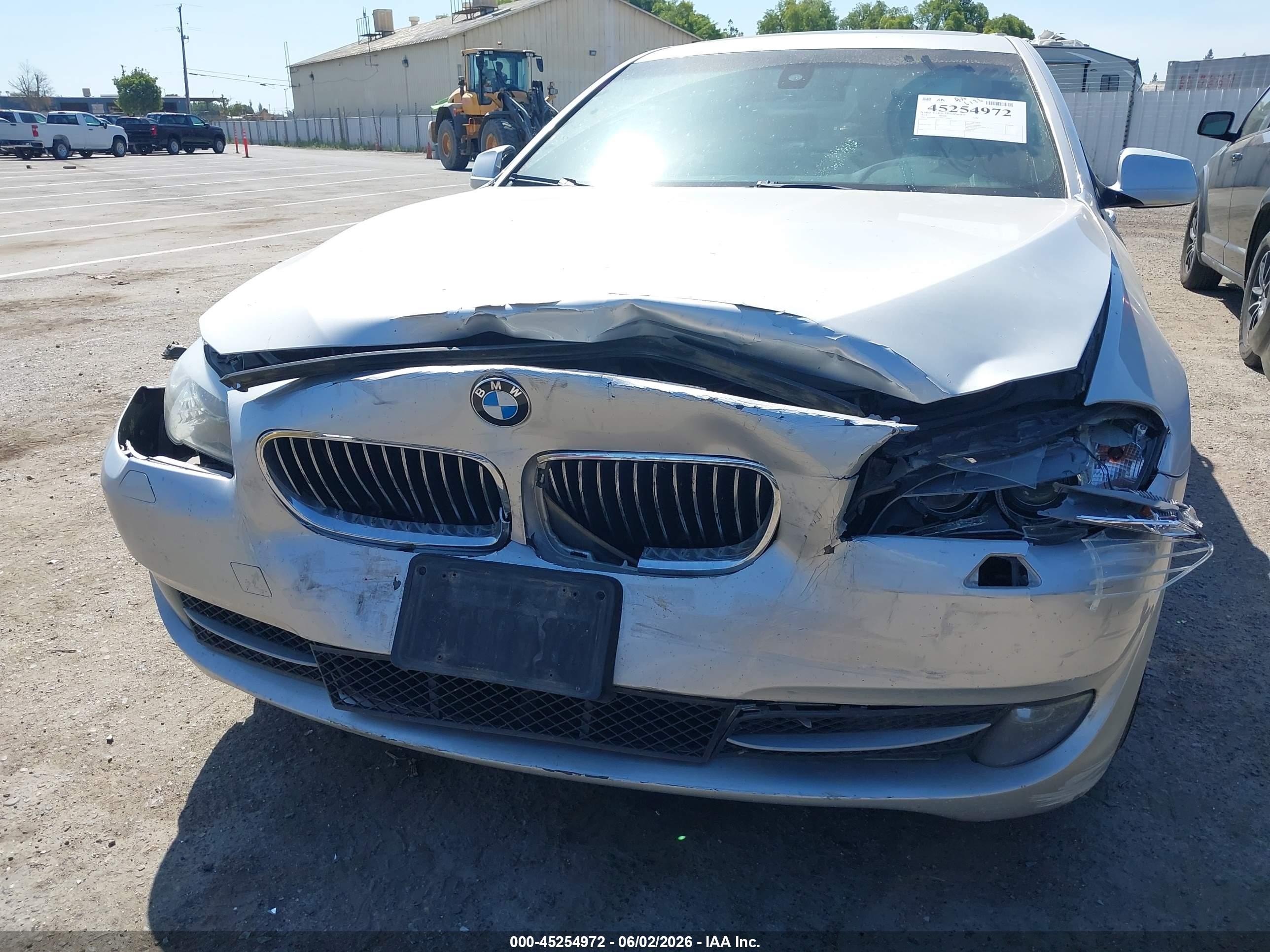 2011 Bmw 528i   Silver vin: WBAFR1C5XBC744412