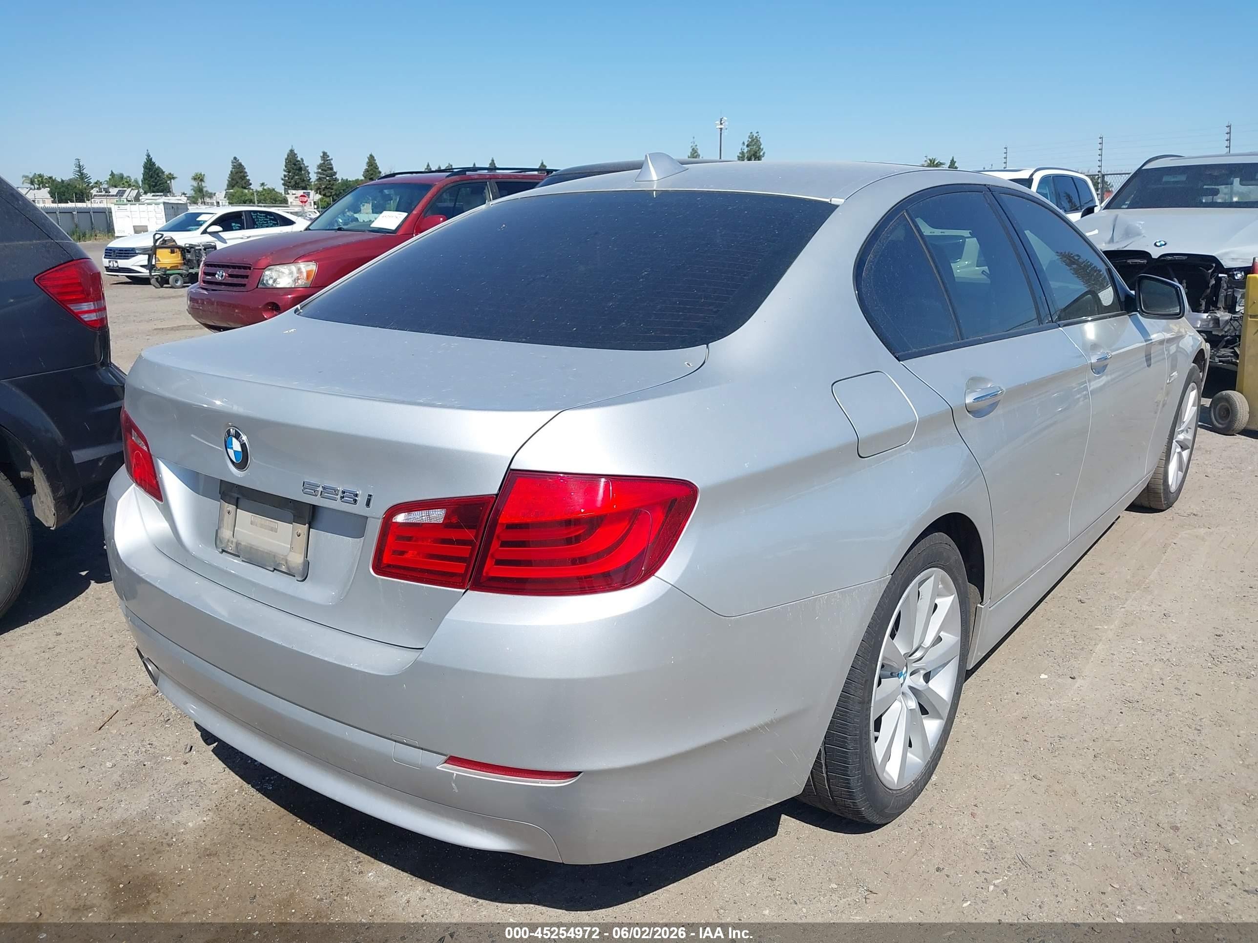 2011 Bmw 528i   Silver vin: WBAFR1C5XBC744412