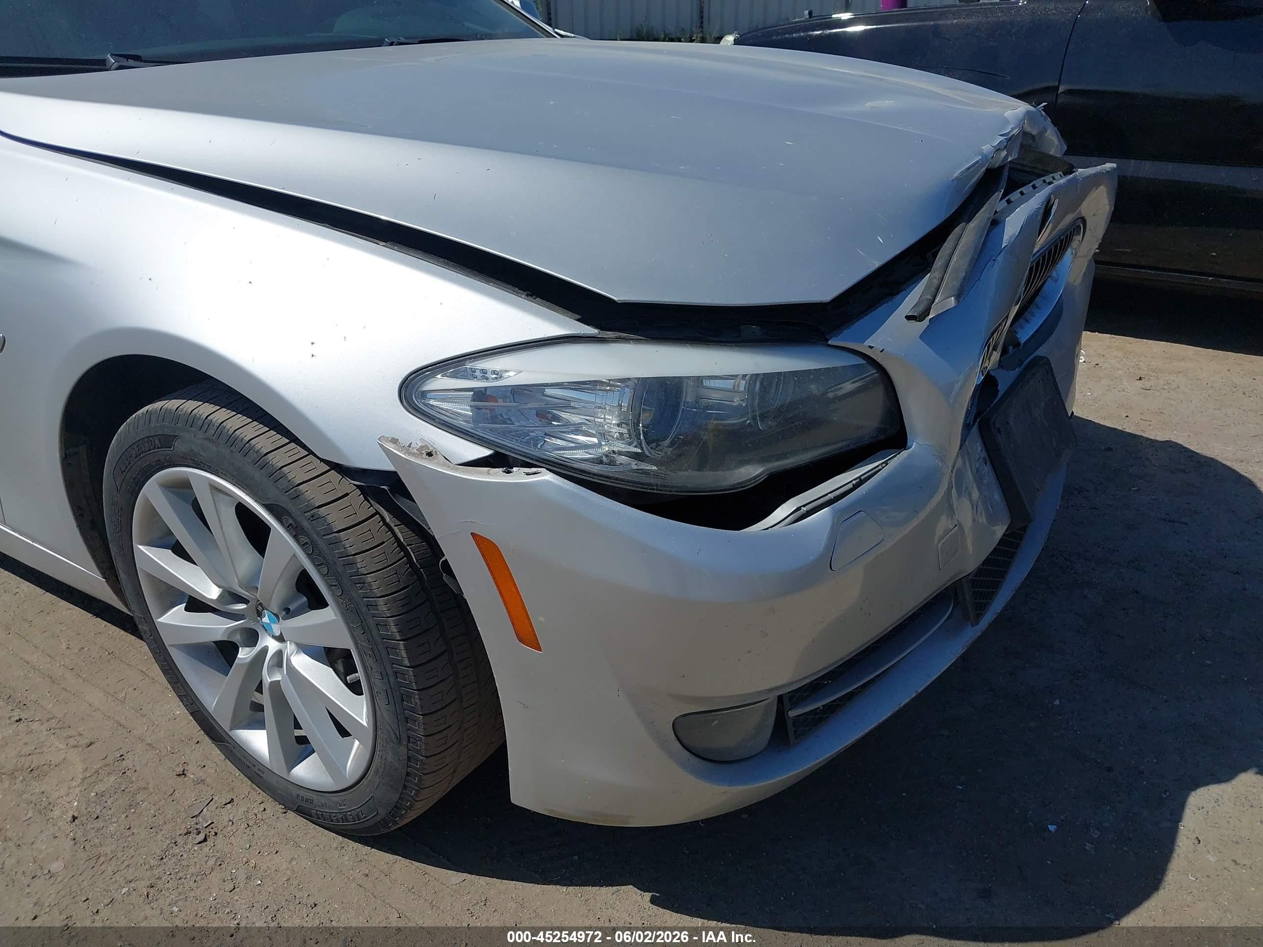 2011 Bmw 528i   Silver vin: WBAFR1C5XBC744412
