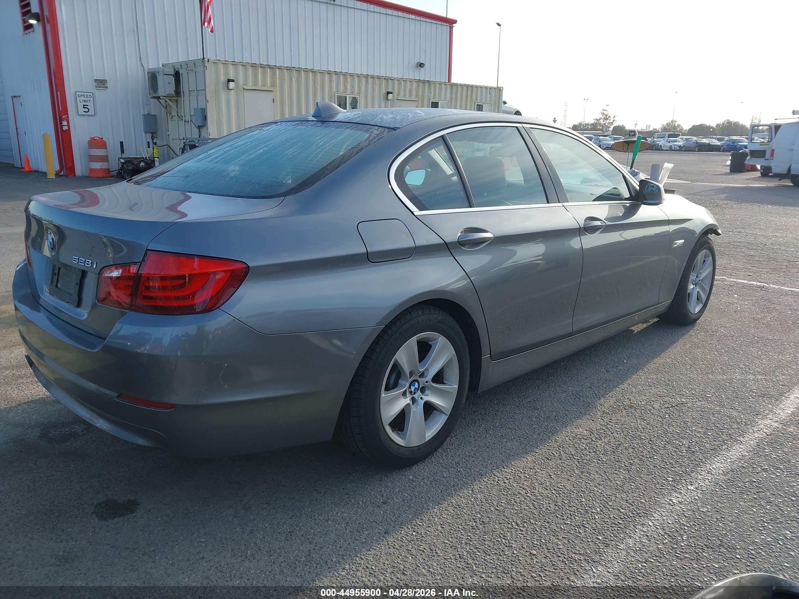 2011 Bmw 528i   Gray vin: WBAFR1C5XBC749545
