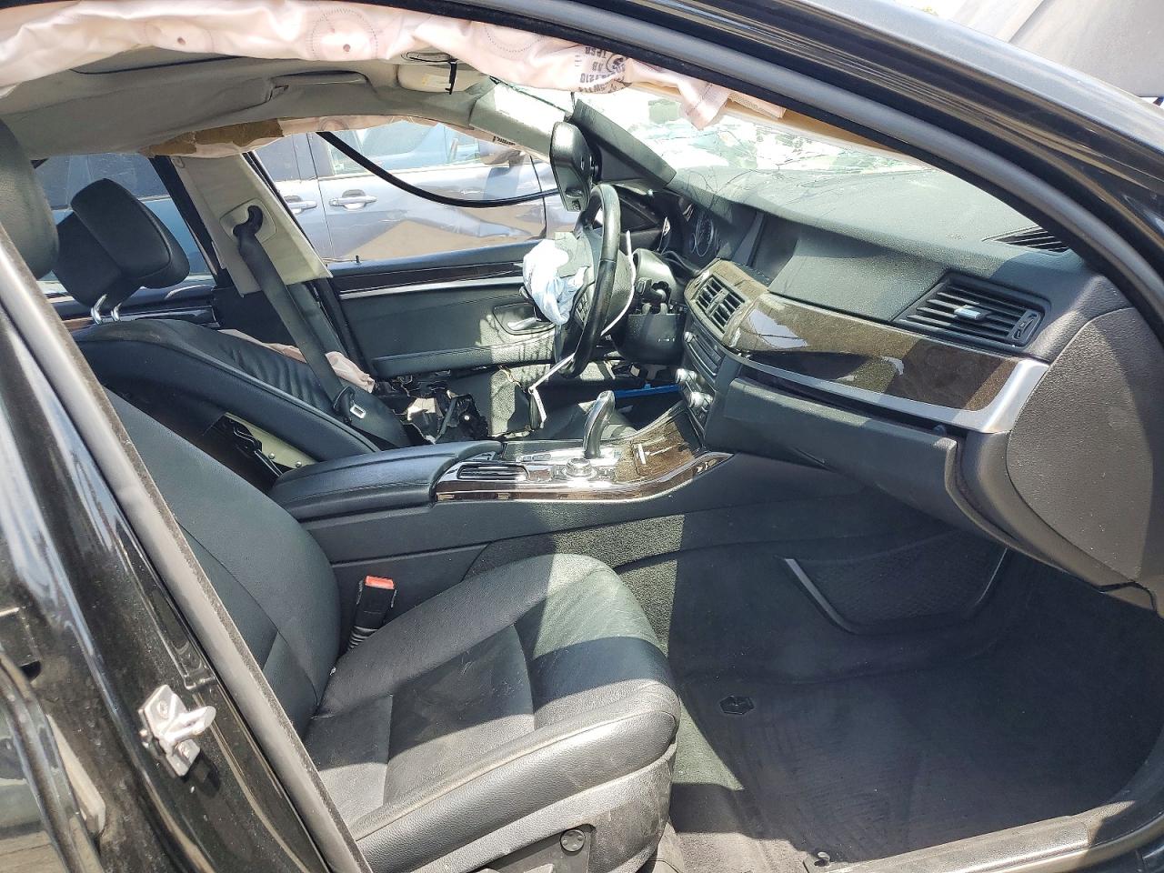2011 Bmw 528 I Черный vin: WBAFR1C5XBDS36077