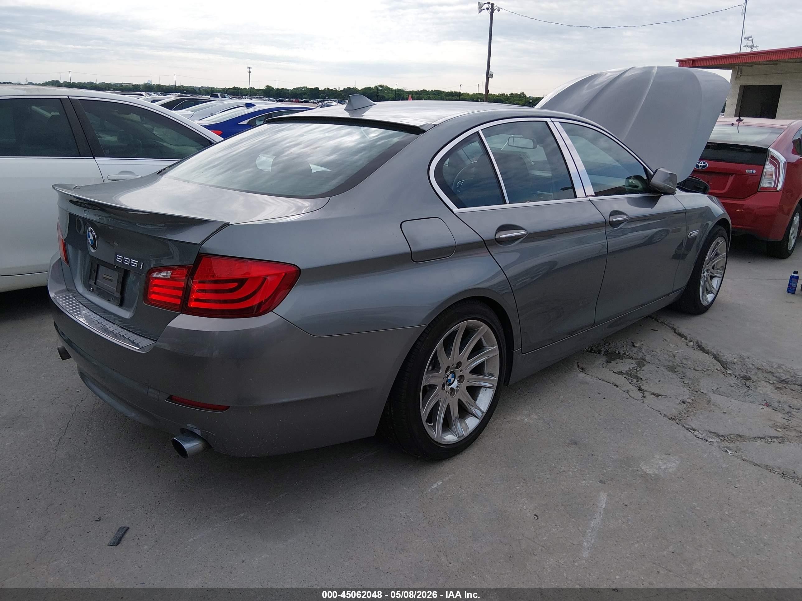 2011 Bmw 535i Silver vin: WBAFR7C50BC801445