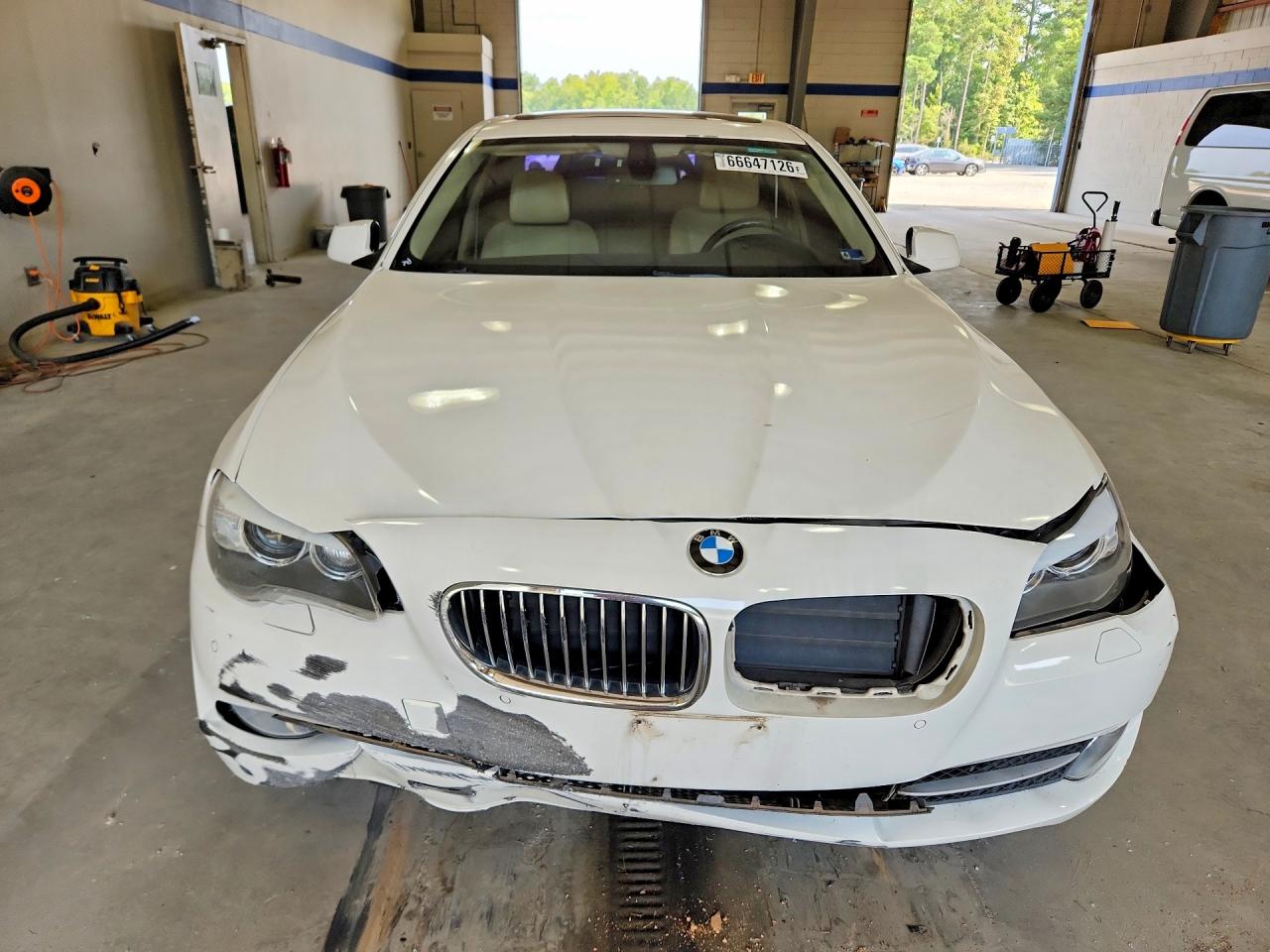2012 Bmw 535 I White vin: WBAFR7C50CC814195