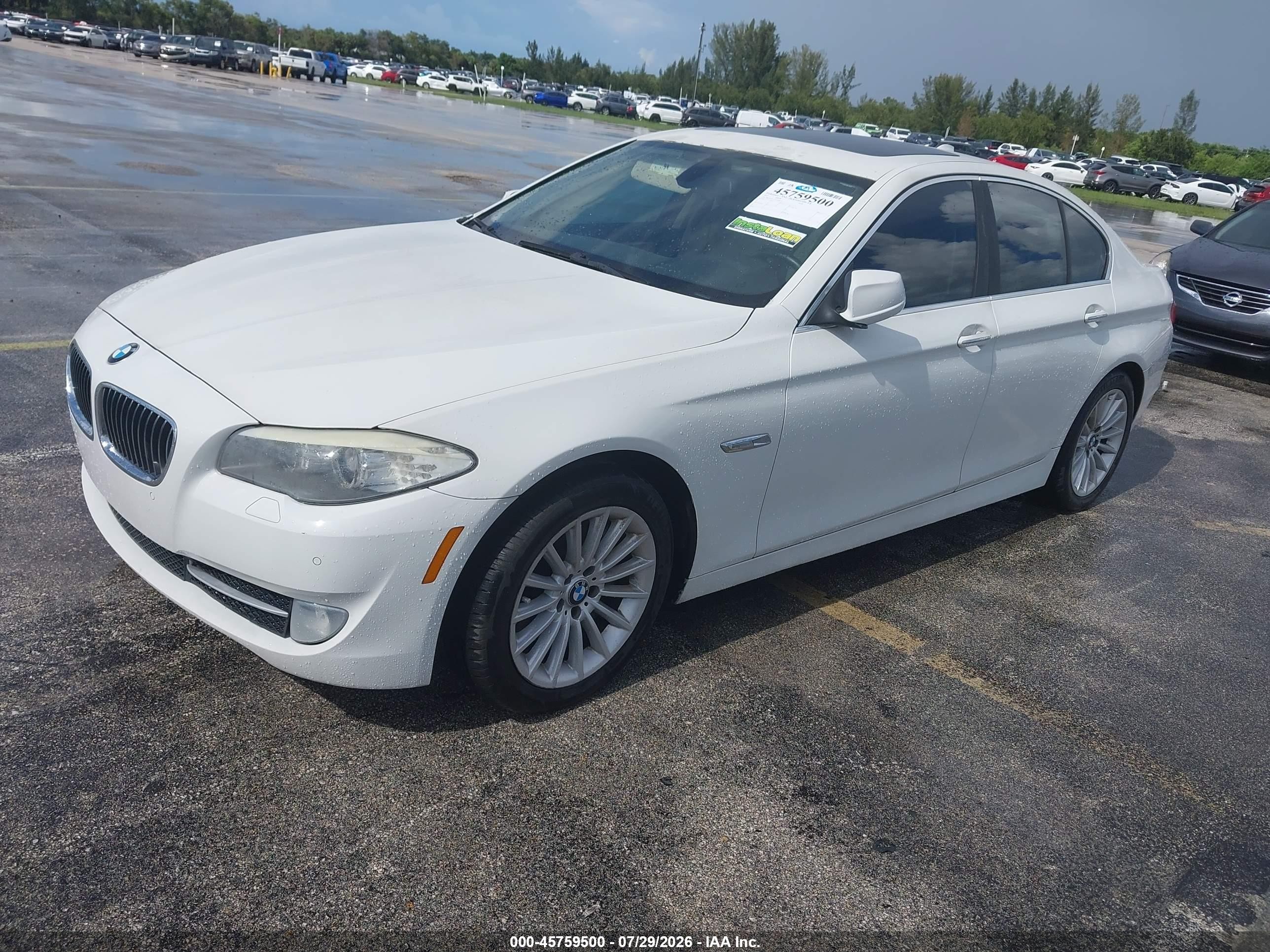 2012 Bmw 535i Белый vin: WBAFR7C51CC810012