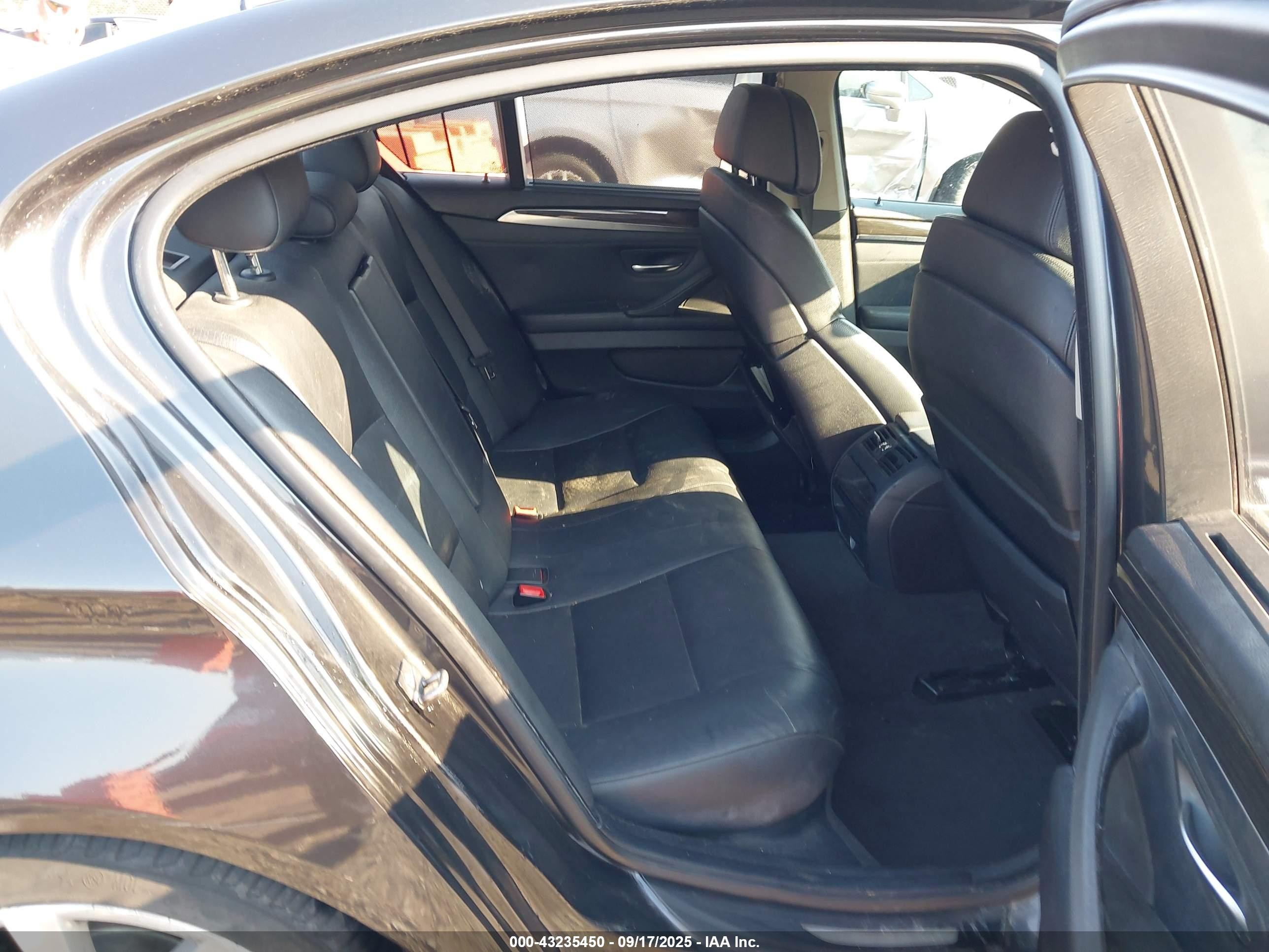 2011 Bmw 535i   Black vin: WBAFR7C52BC605443