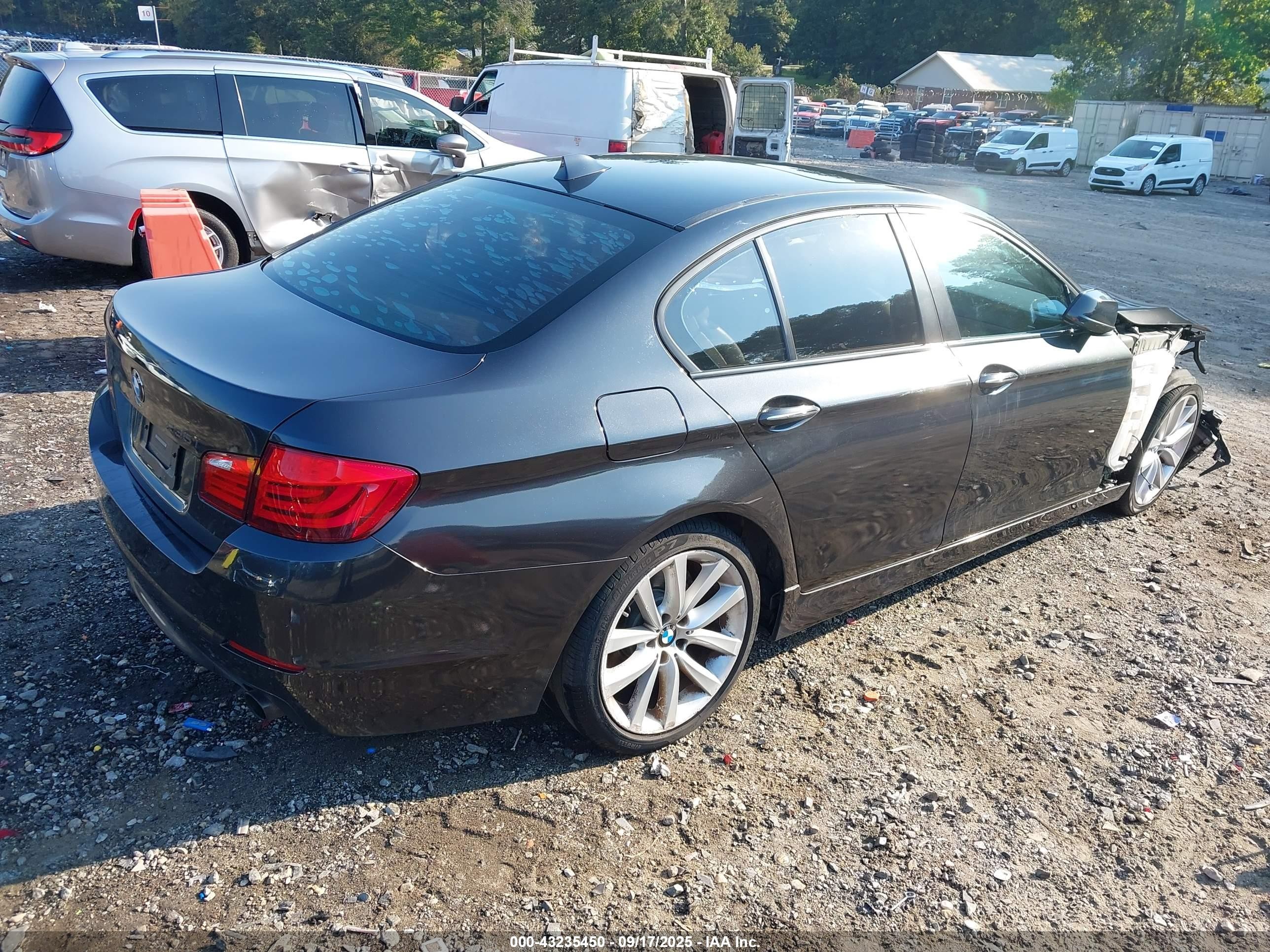 2011 Bmw 535i   Black vin: WBAFR7C52BC605443