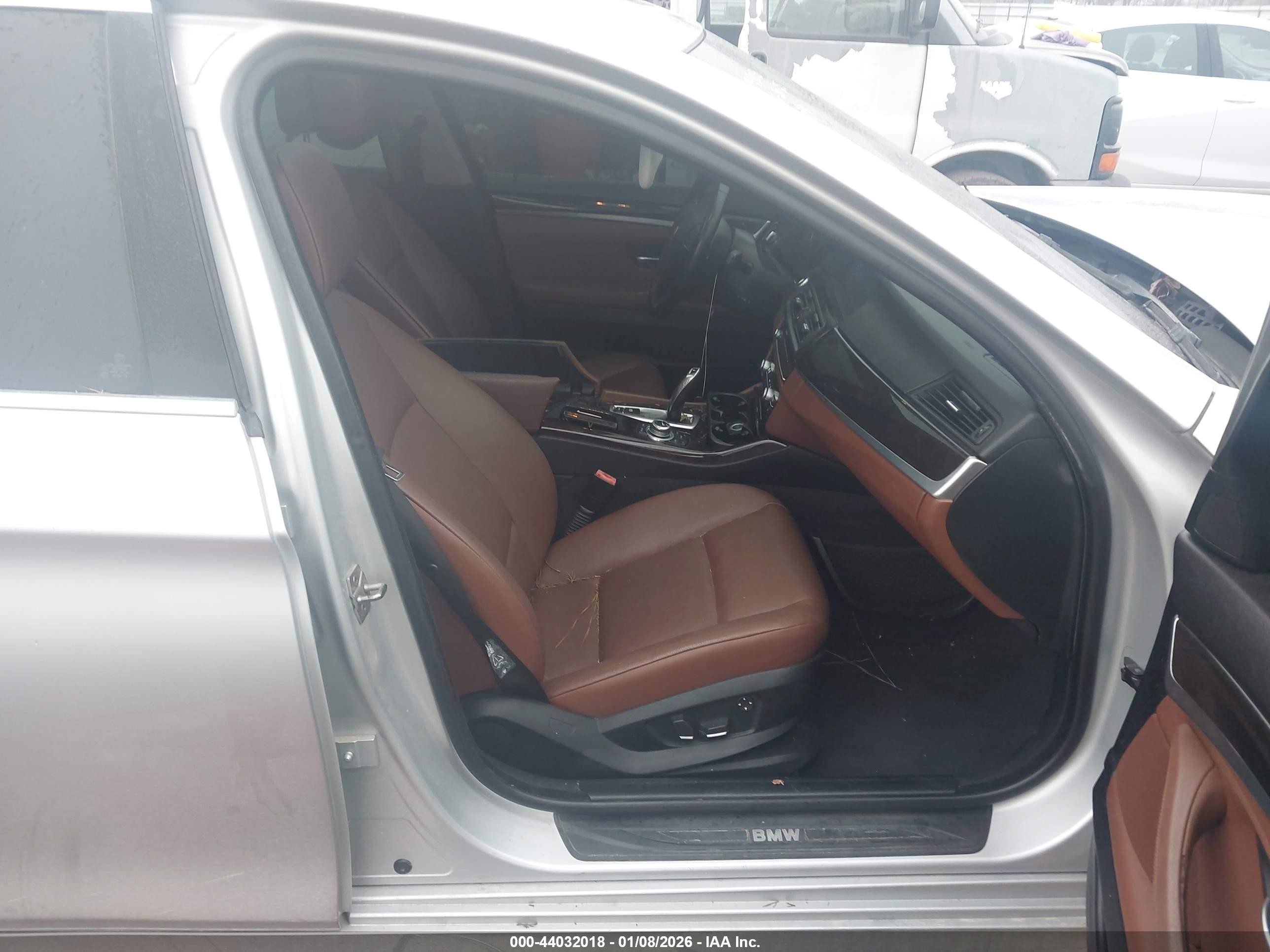 2011 Bmw 535i   Silver vin: WBAFR7C52BC607127