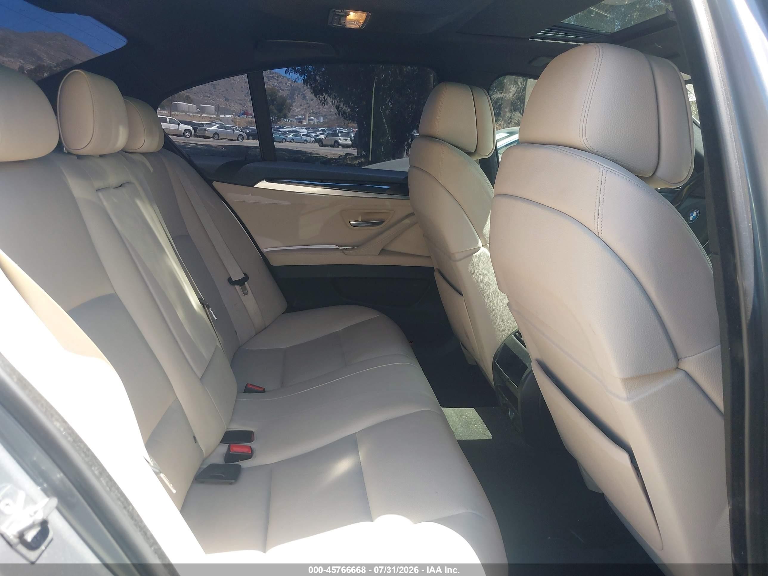2012 Bmw 535i   Silver vin: WBAFR7C52CC811122