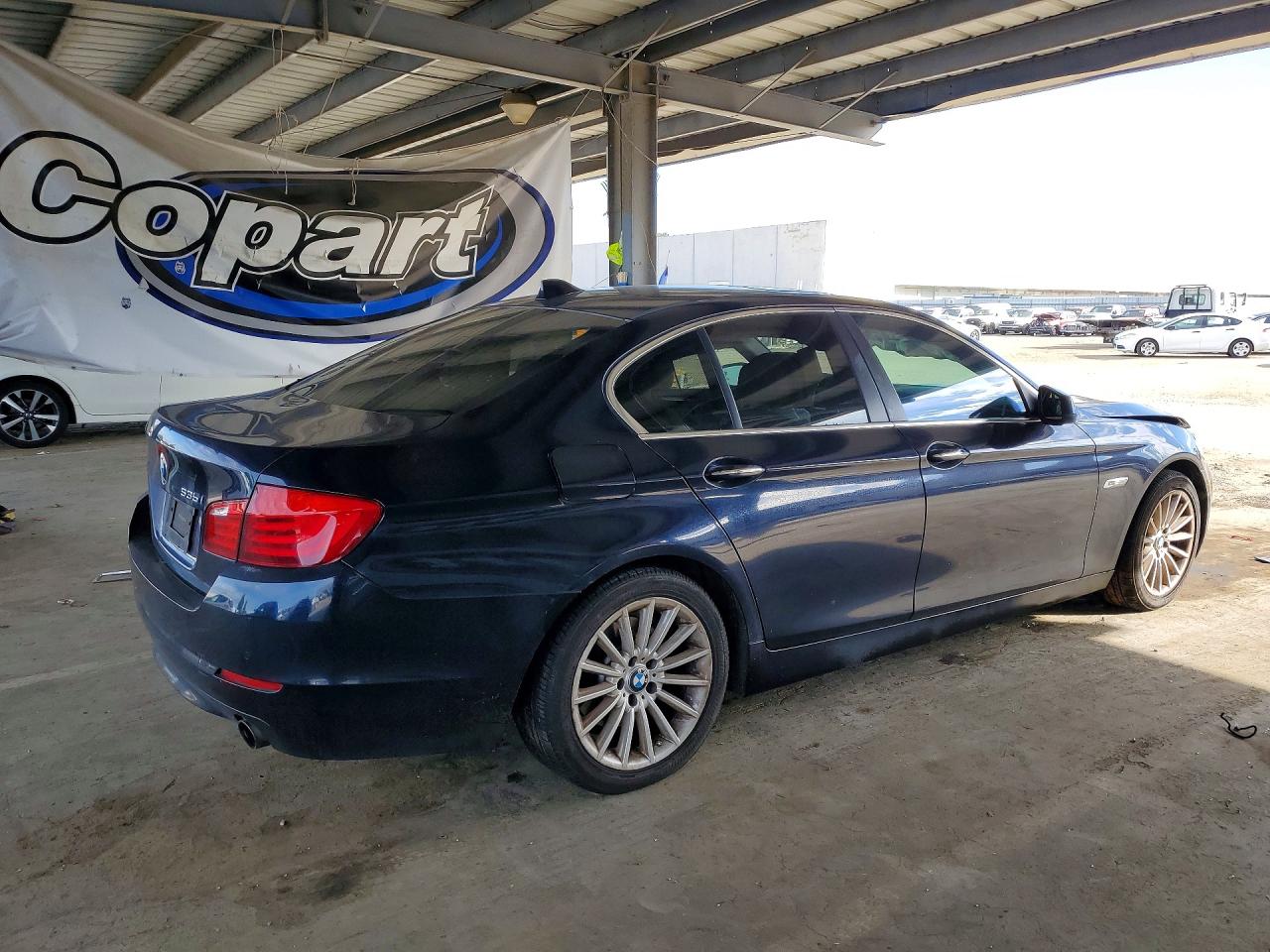 2011 Bmw 535 I Blue vin: WBAFR7C53BC605449