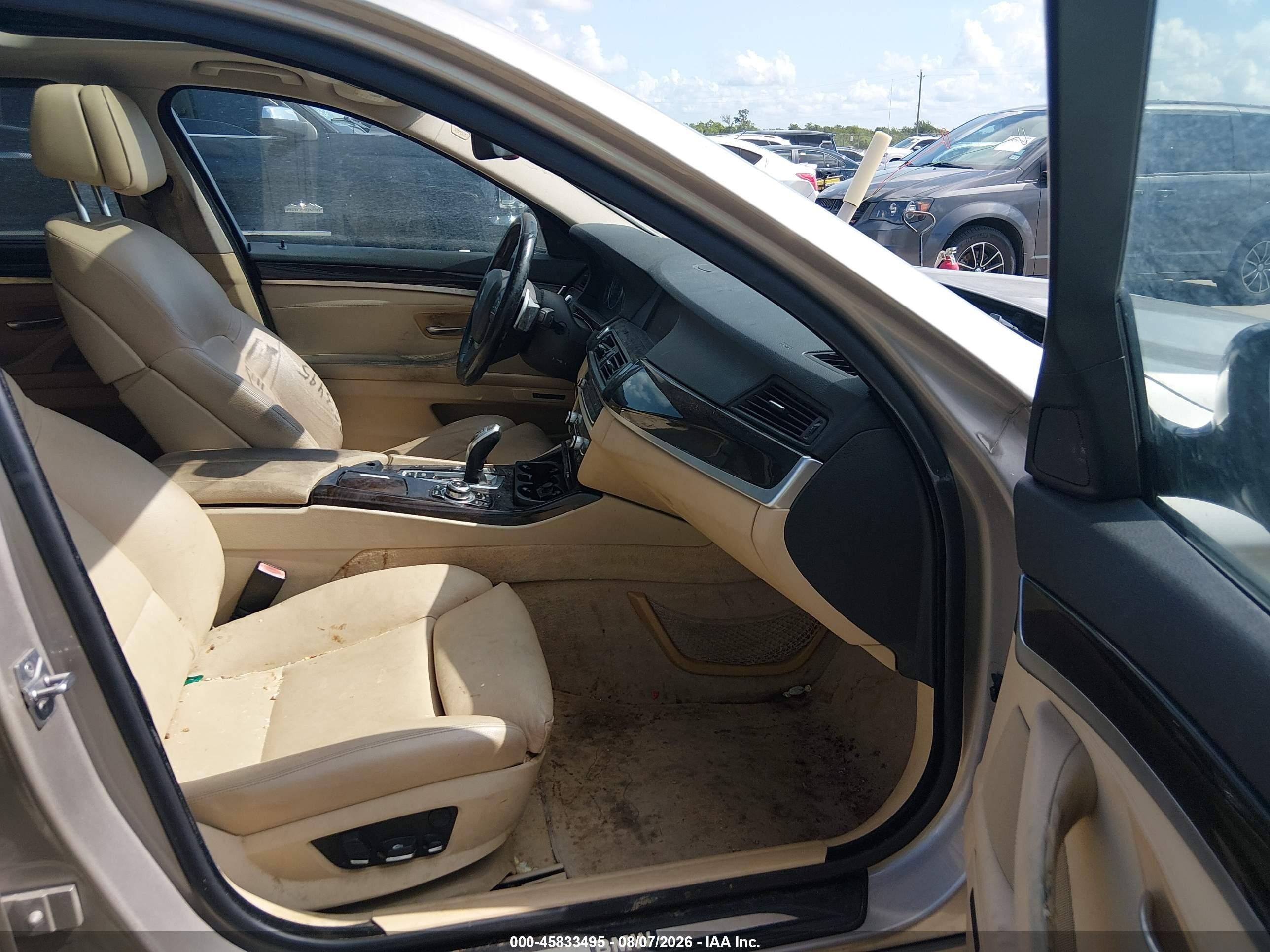 2011 Bmw 535i   Gold vin: WBAFR7C55BC800534