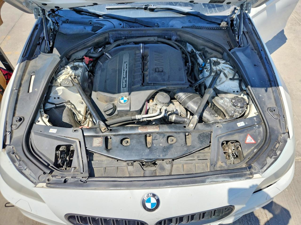 2012 Bmw 535 I White vin: WBAFR7C55CC810854
