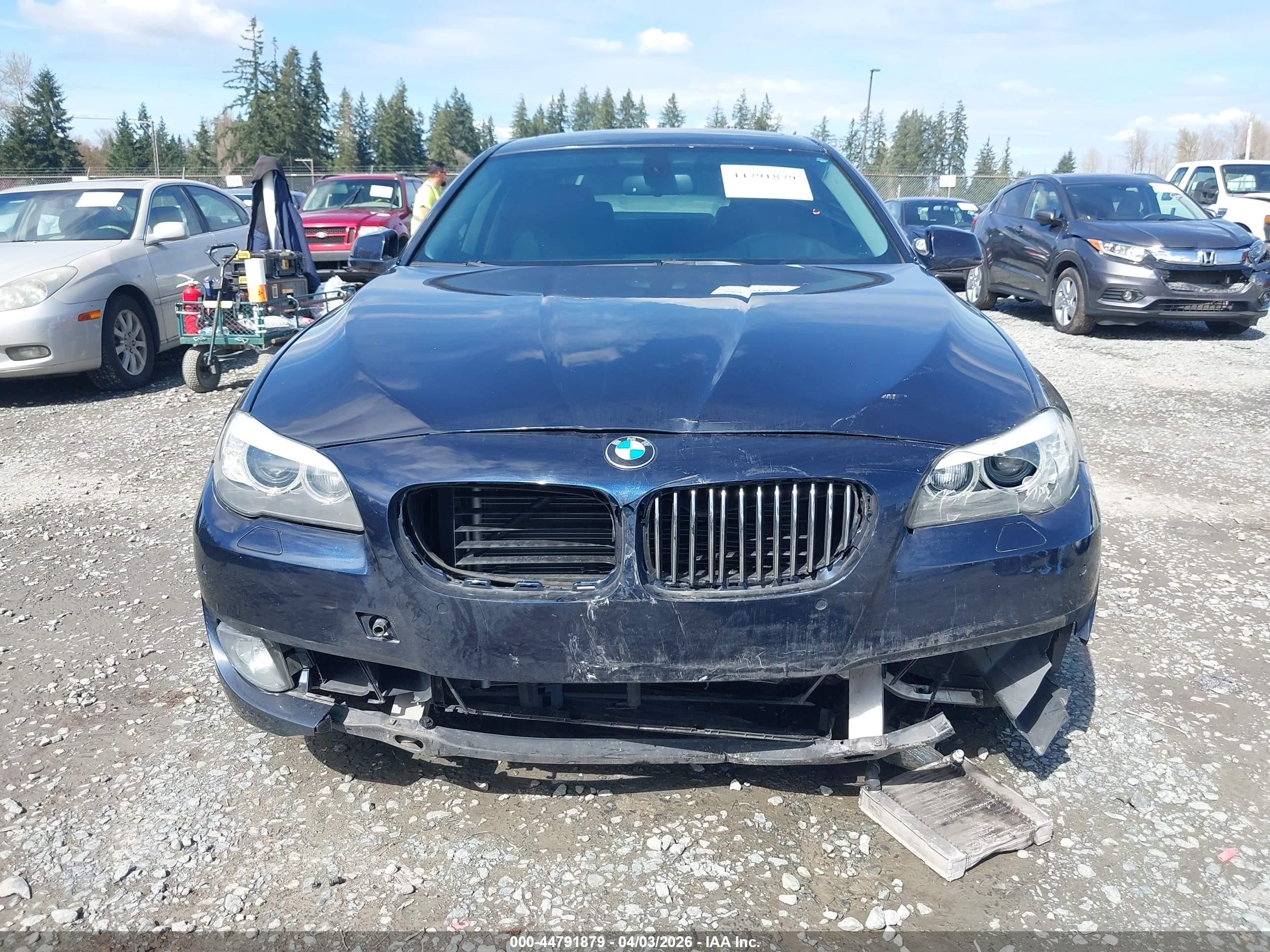 2011 Bmw 535i   Blue vin: WBAFR7C56BC602755