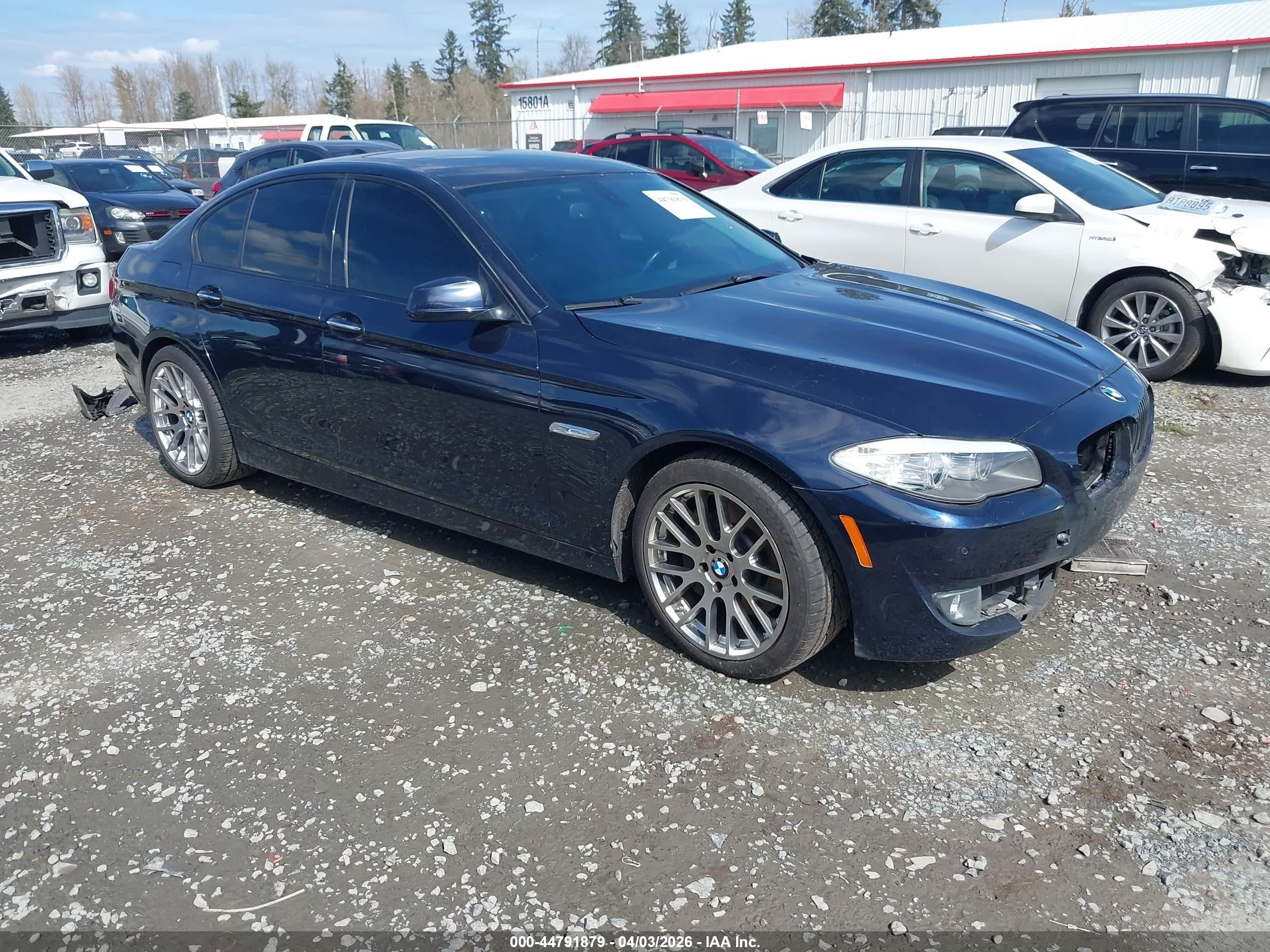 2011 Bmw 535i   Blue vin: WBAFR7C56BC602755