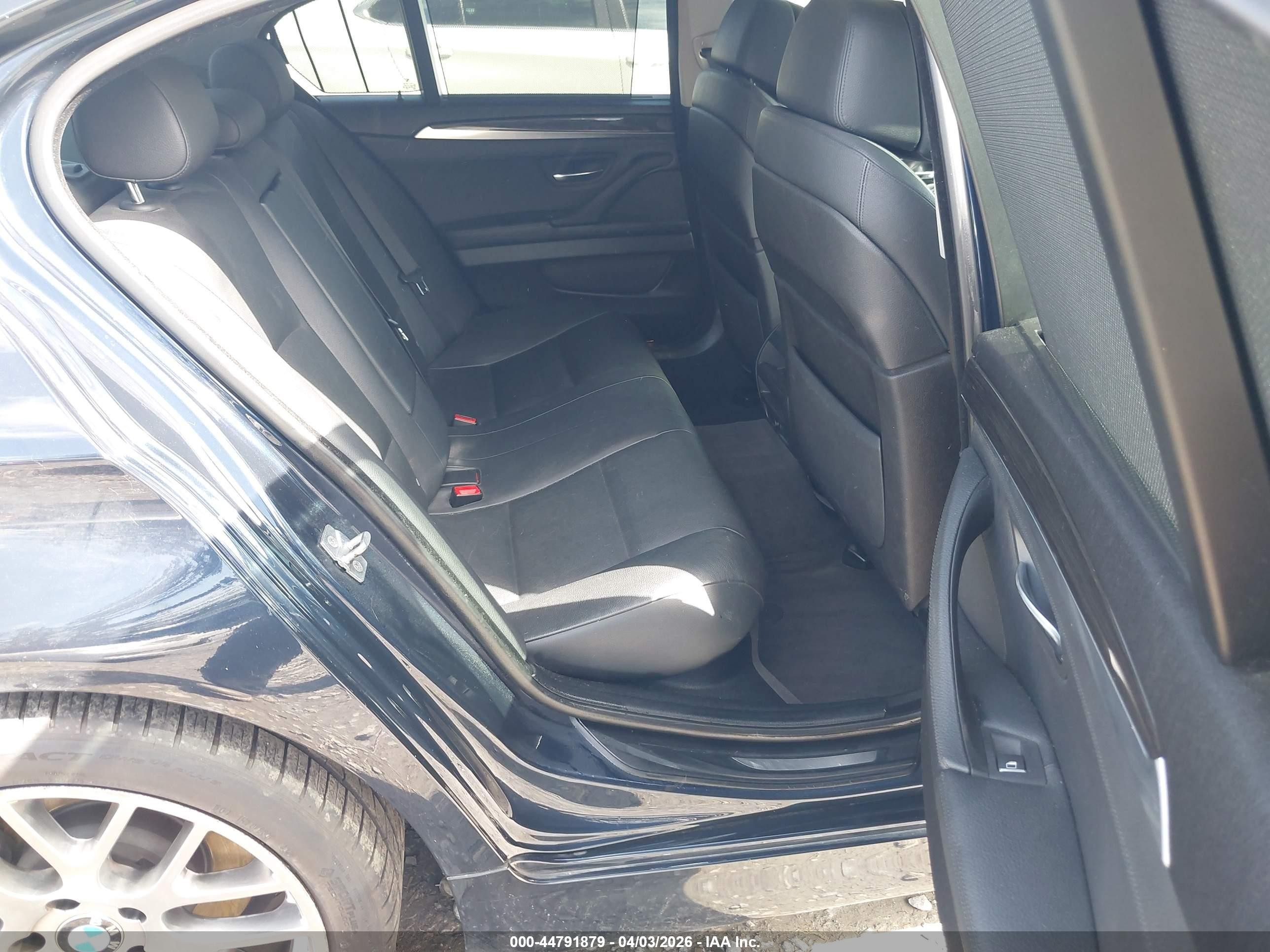 2011 Bmw 535i   Blue vin: WBAFR7C56BC602755