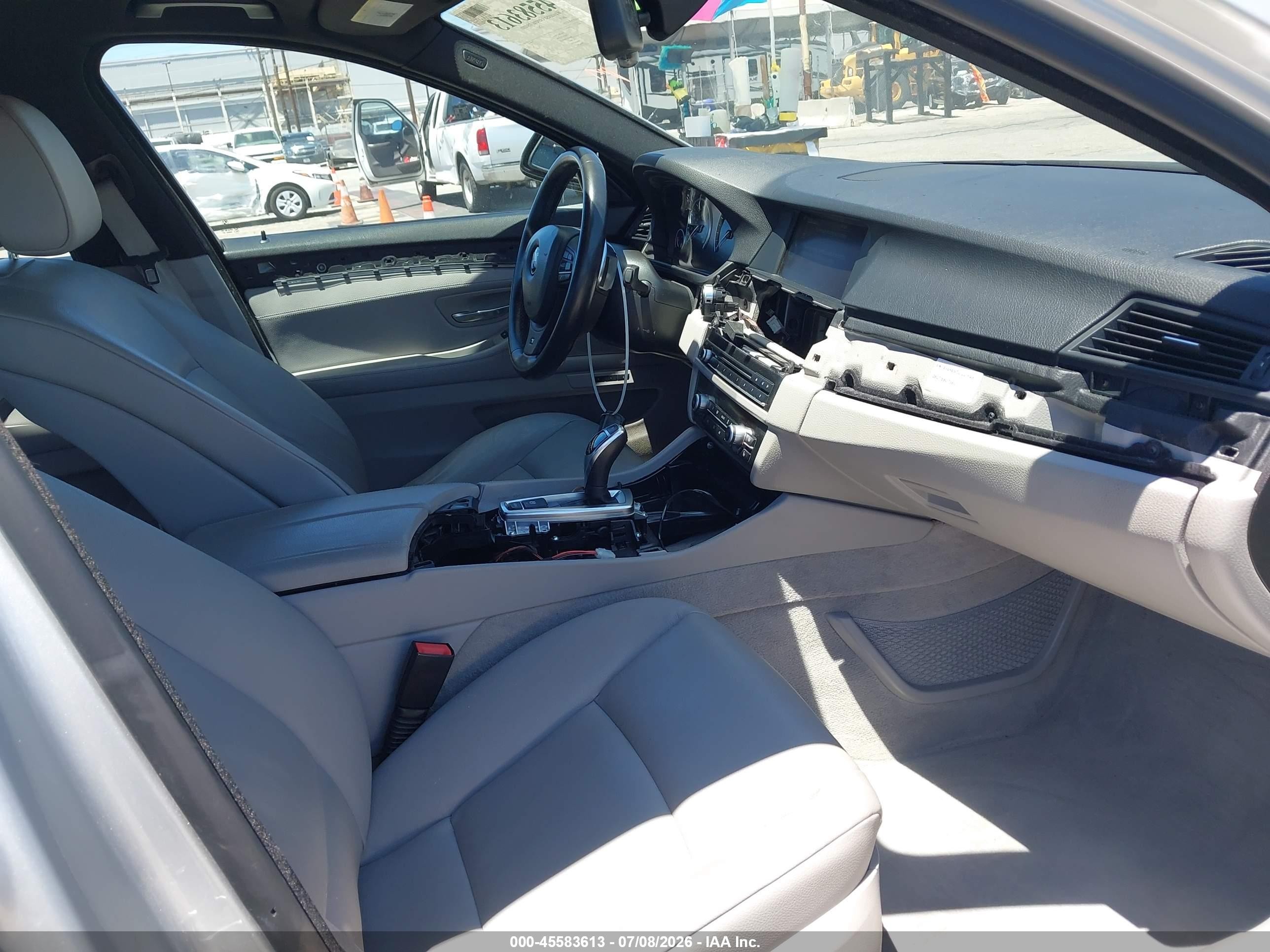 2013 Bmw 535i   Silver vin: WBAFR7C56DC822450
