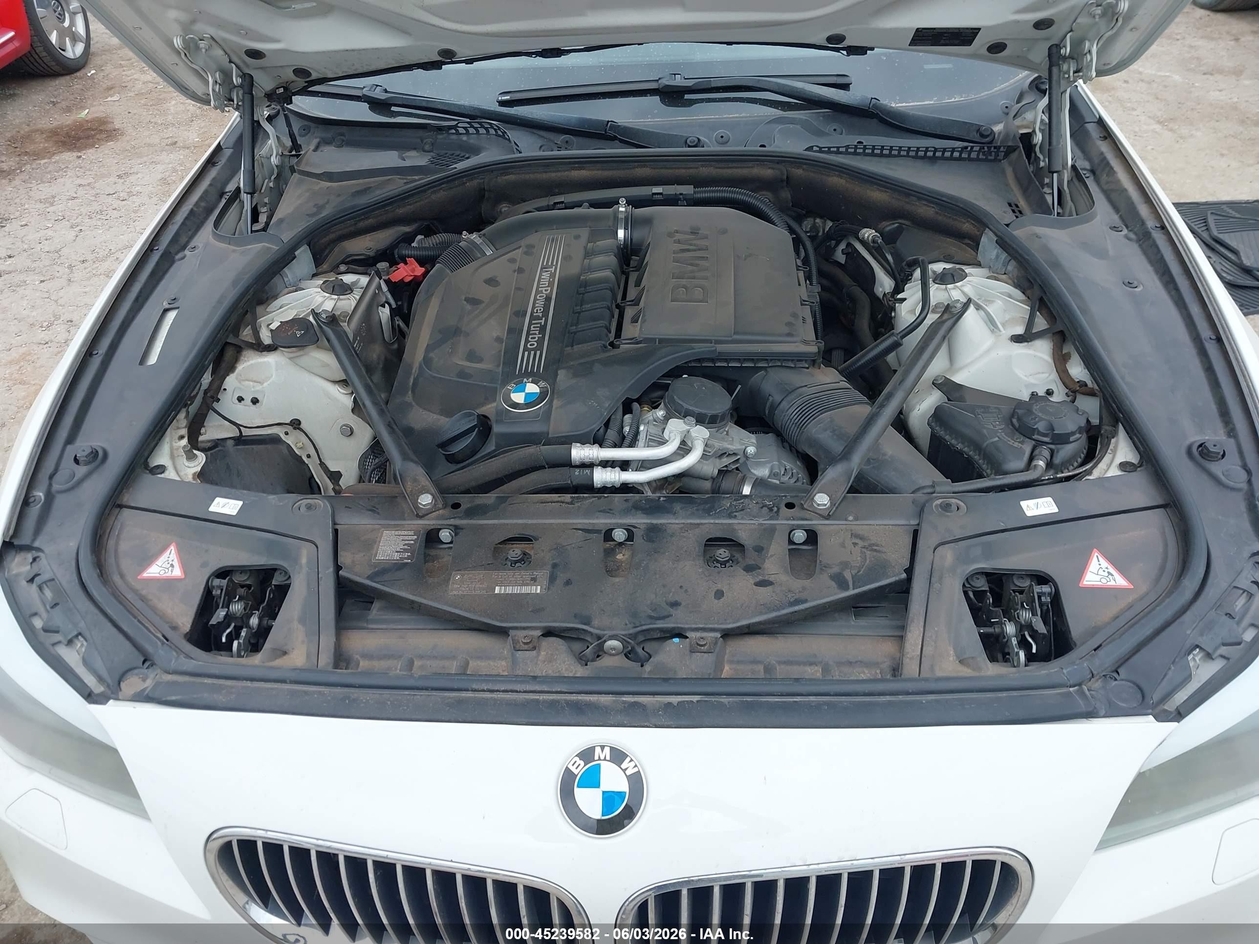 2013 Bmw 535i   White vin: WBAFR7C57DC824353