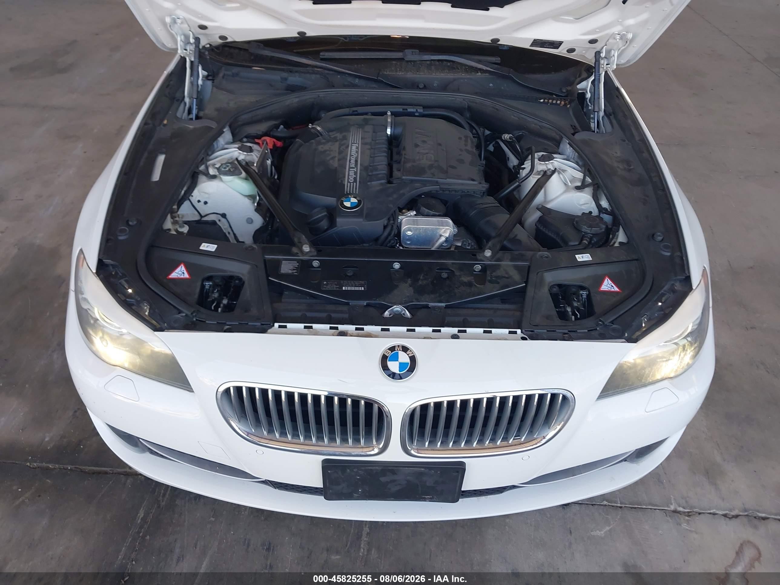 2013 Bmw 535i   White vin: WBAFR7C57DC826085