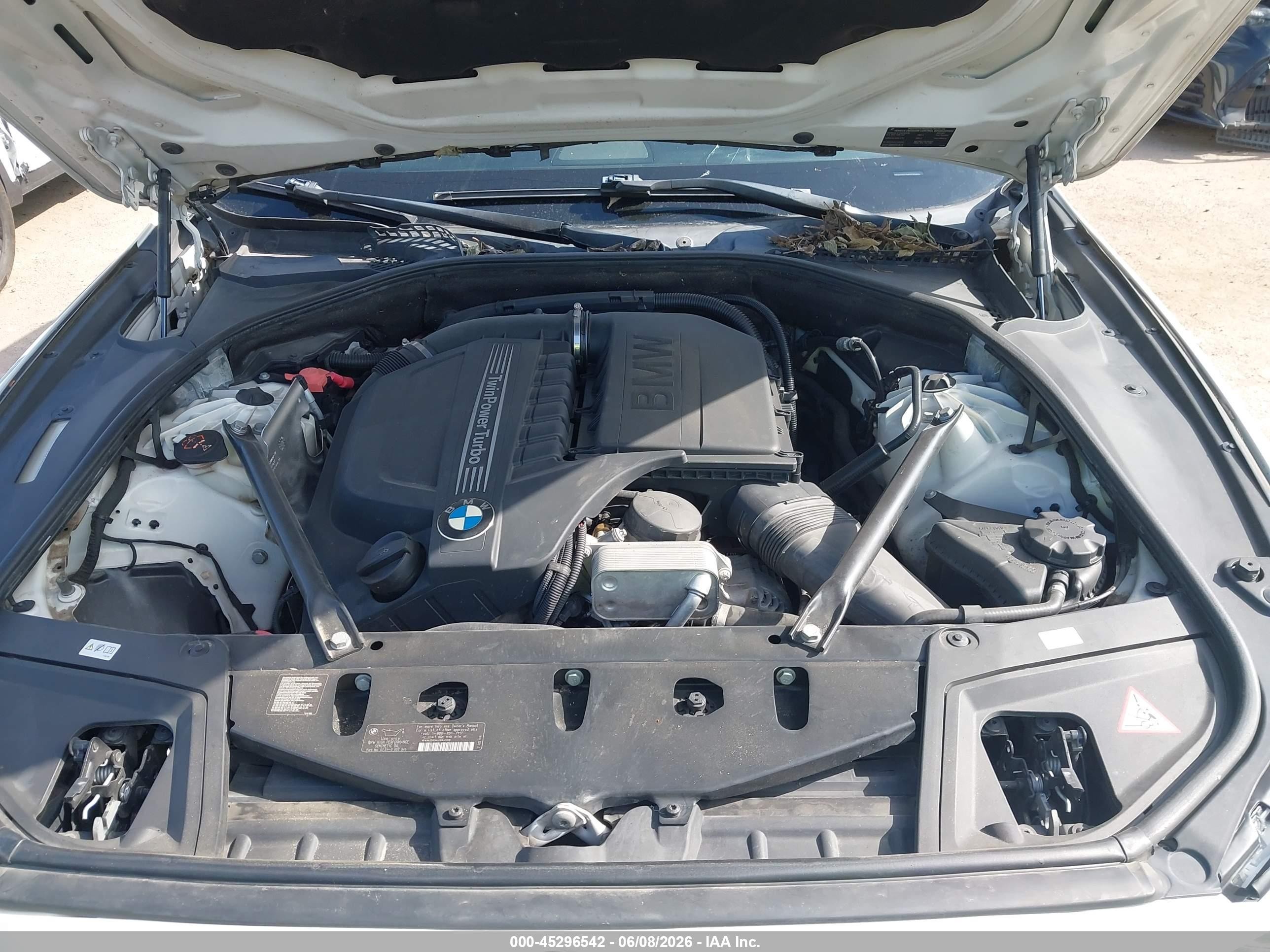 2013 Bmw 535i   White vin: WBAFR7C58DC824362