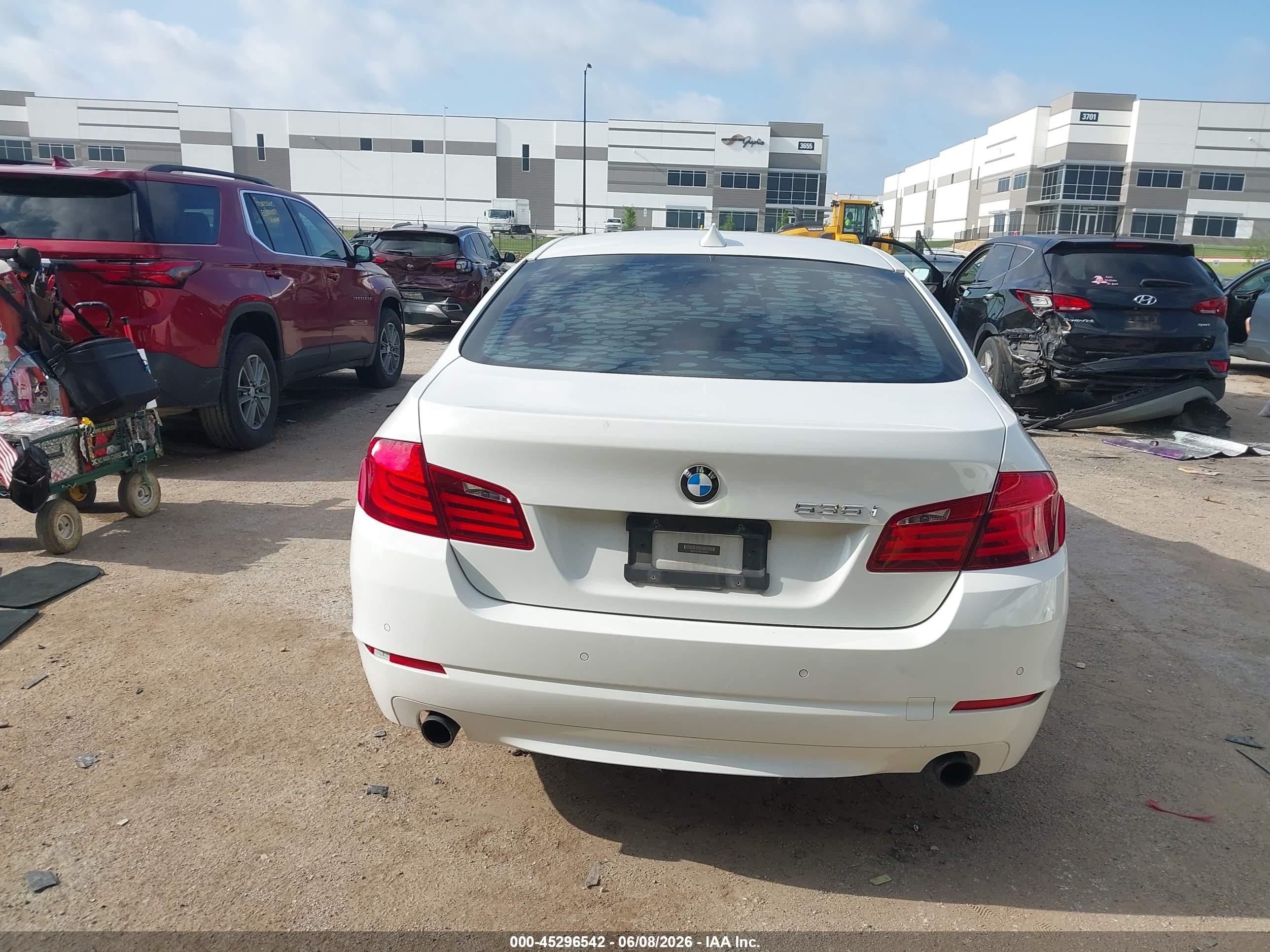 2013 Bmw 535i   White vin: WBAFR7C58DC824362