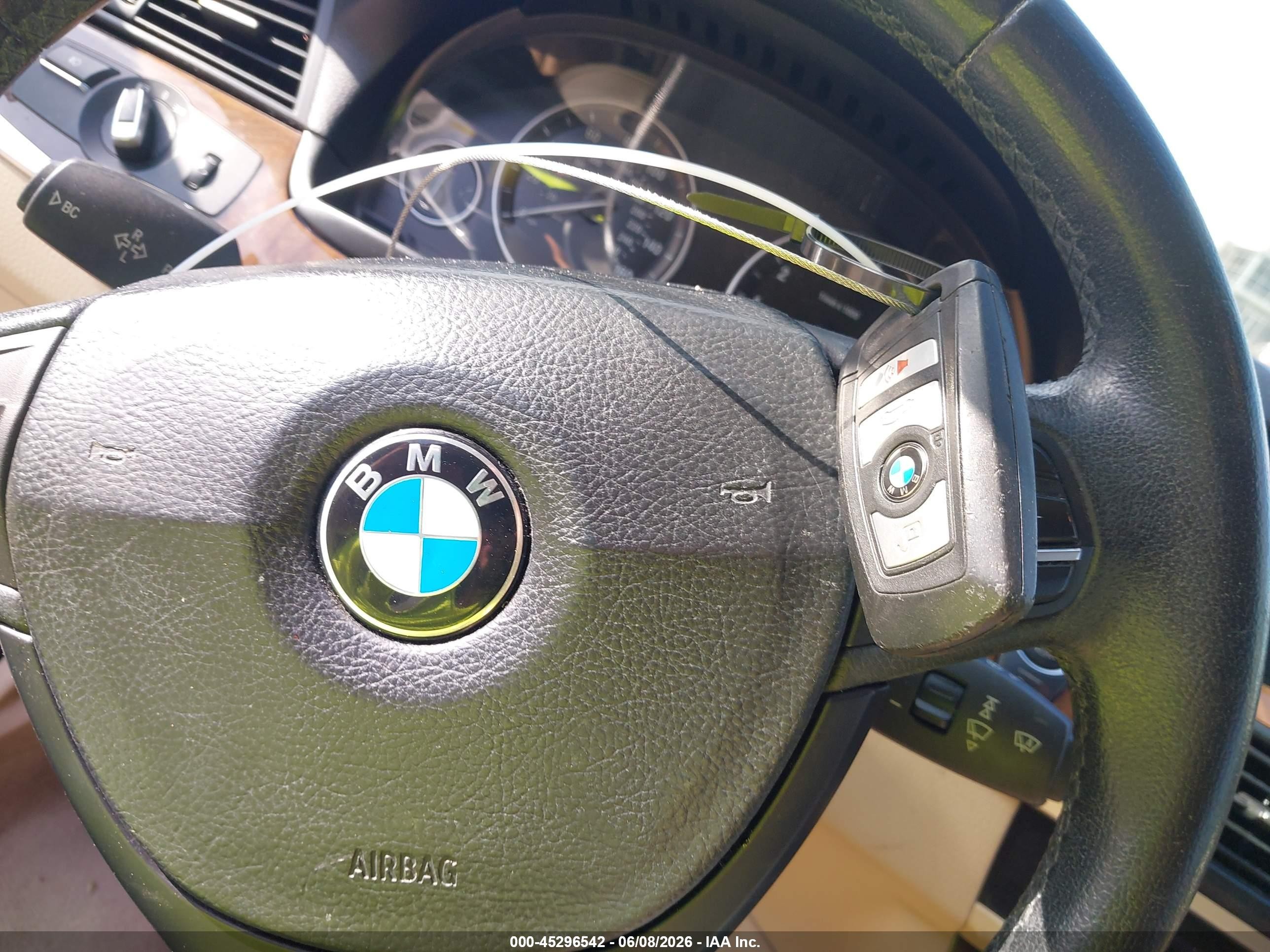 2013 Bmw 535i   White vin: WBAFR7C58DC824362