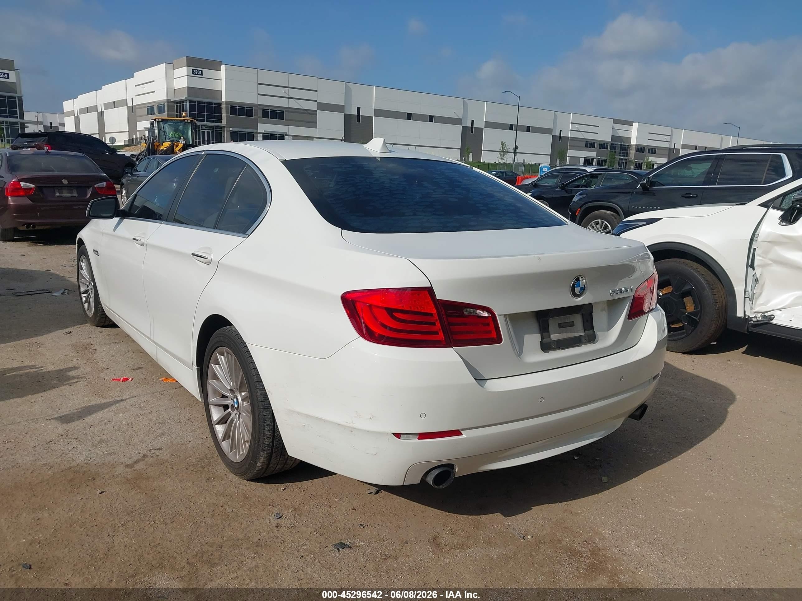 2013 Bmw 535i   White vin: WBAFR7C58DC824362