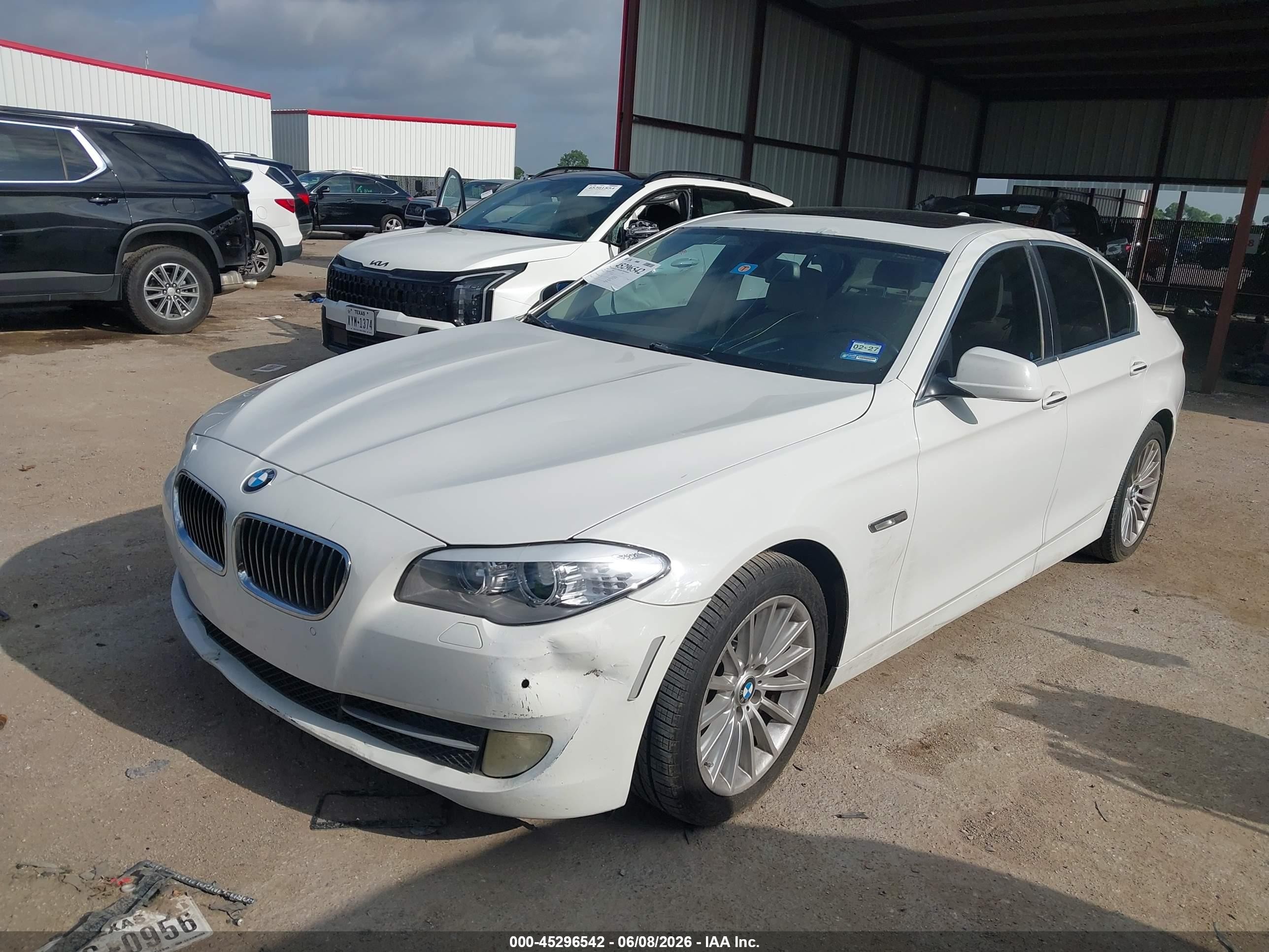 2013 Bmw 535i   White vin: WBAFR7C58DC824362
