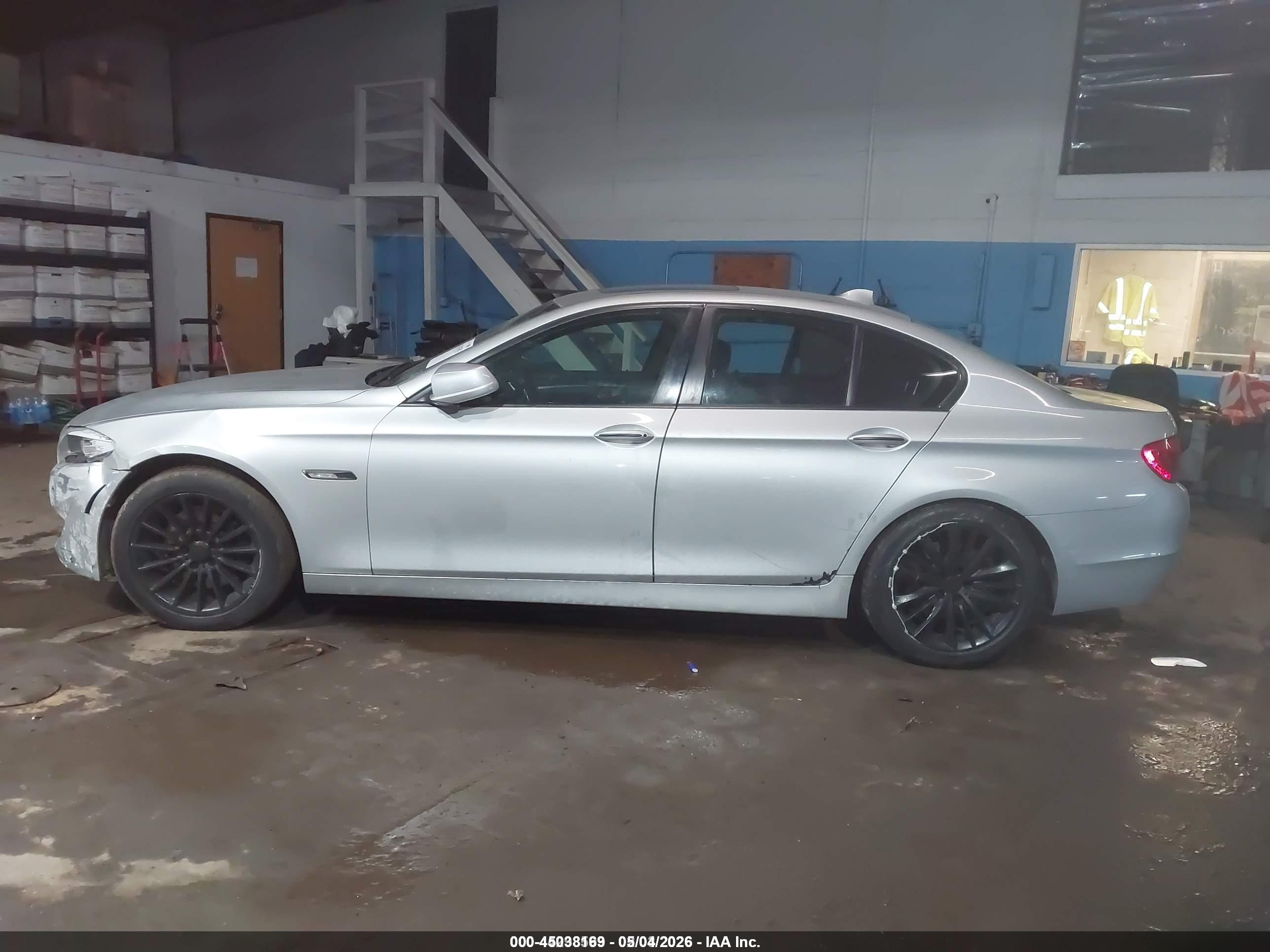 2011 Bmw 535i   Silver vin: WBAFR7C59BC602295