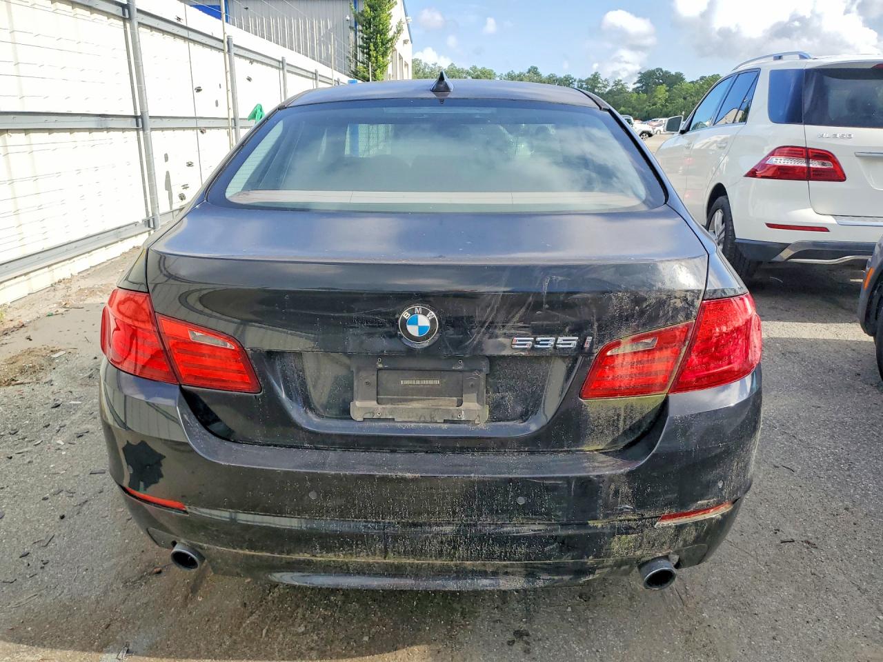 2011 Bmw 535 I Черный vin: WBAFR7C59BC605472