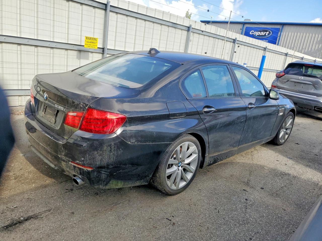 2011 Bmw 535 I Черный vin: WBAFR7C59BC605472