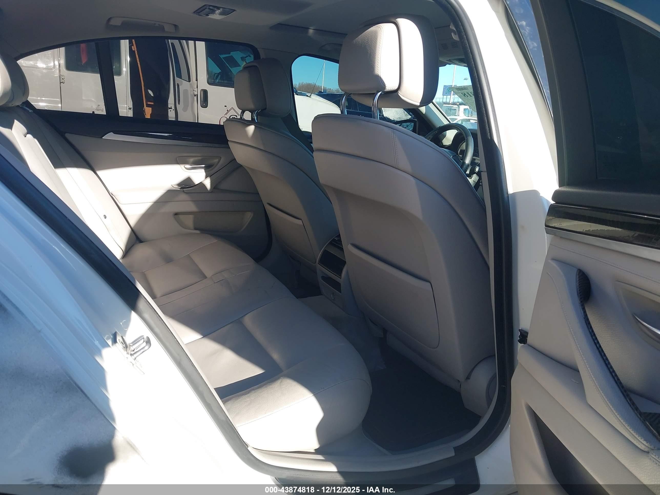 2011 Bmw 535i   White vin: WBAFR7C59BC605794