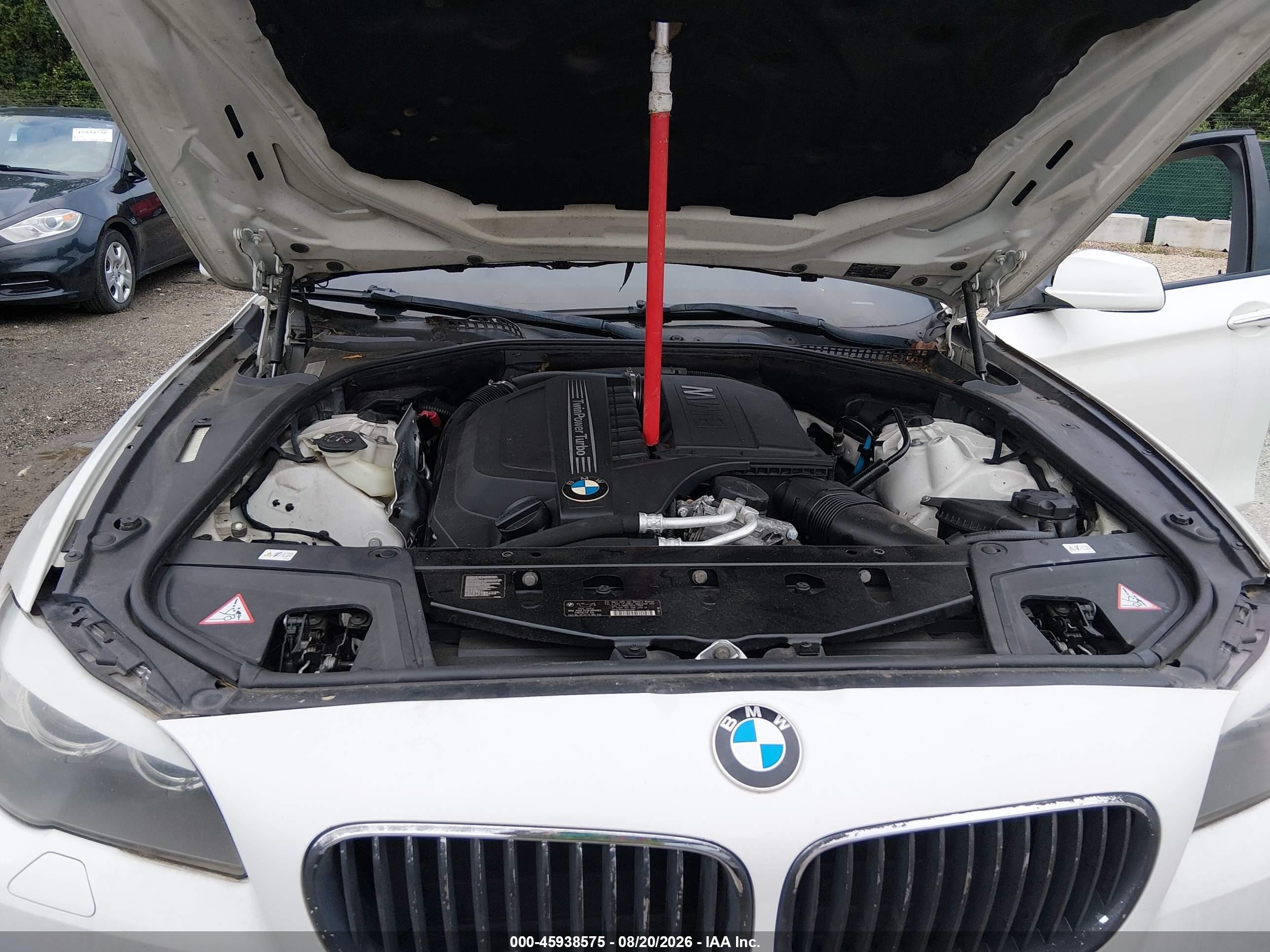 2012 Bmw 535i   White vin: WBAFR7C59CC808220
