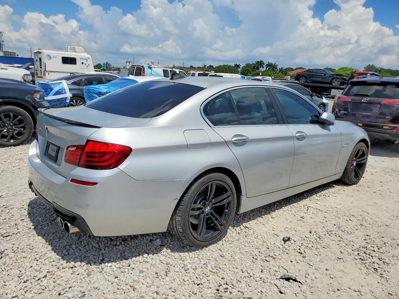 2012 Bmw 535 I Серебряный vin: WBAFR7C59CC811618