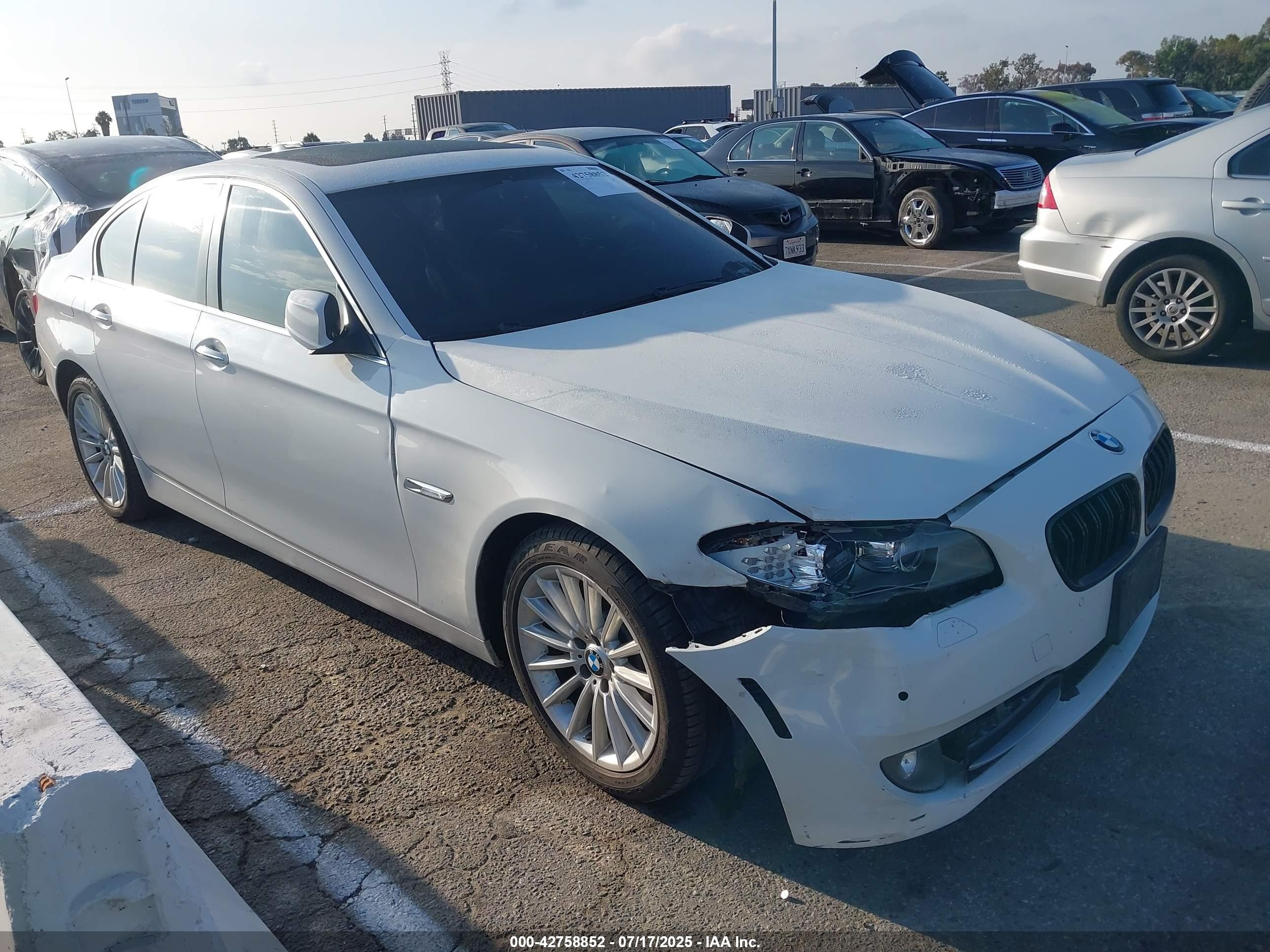 2012 Bmw 535i   White vin: WBAFR7C59CC815670