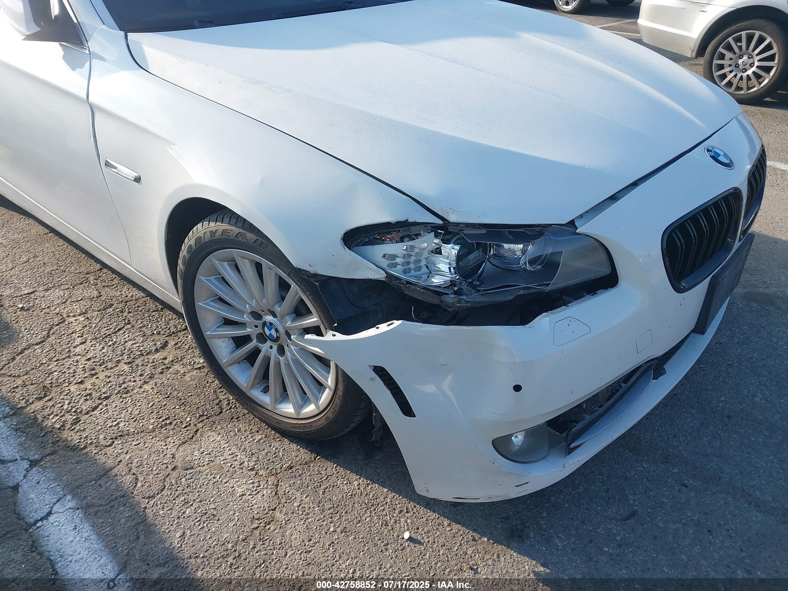 2012 Bmw 535i   White vin: WBAFR7C59CC815670