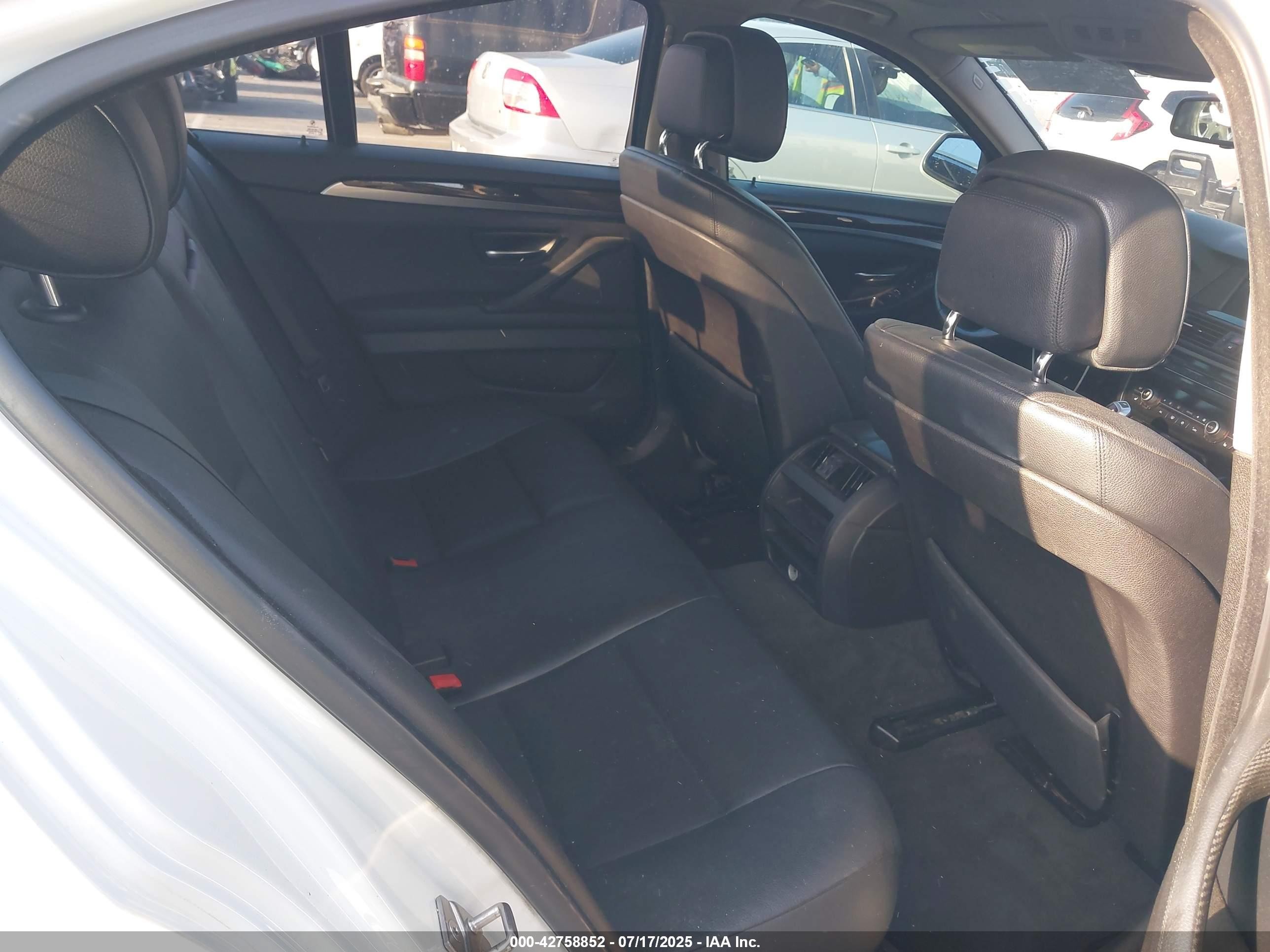 2012 Bmw 535i   White vin: WBAFR7C59CC815670