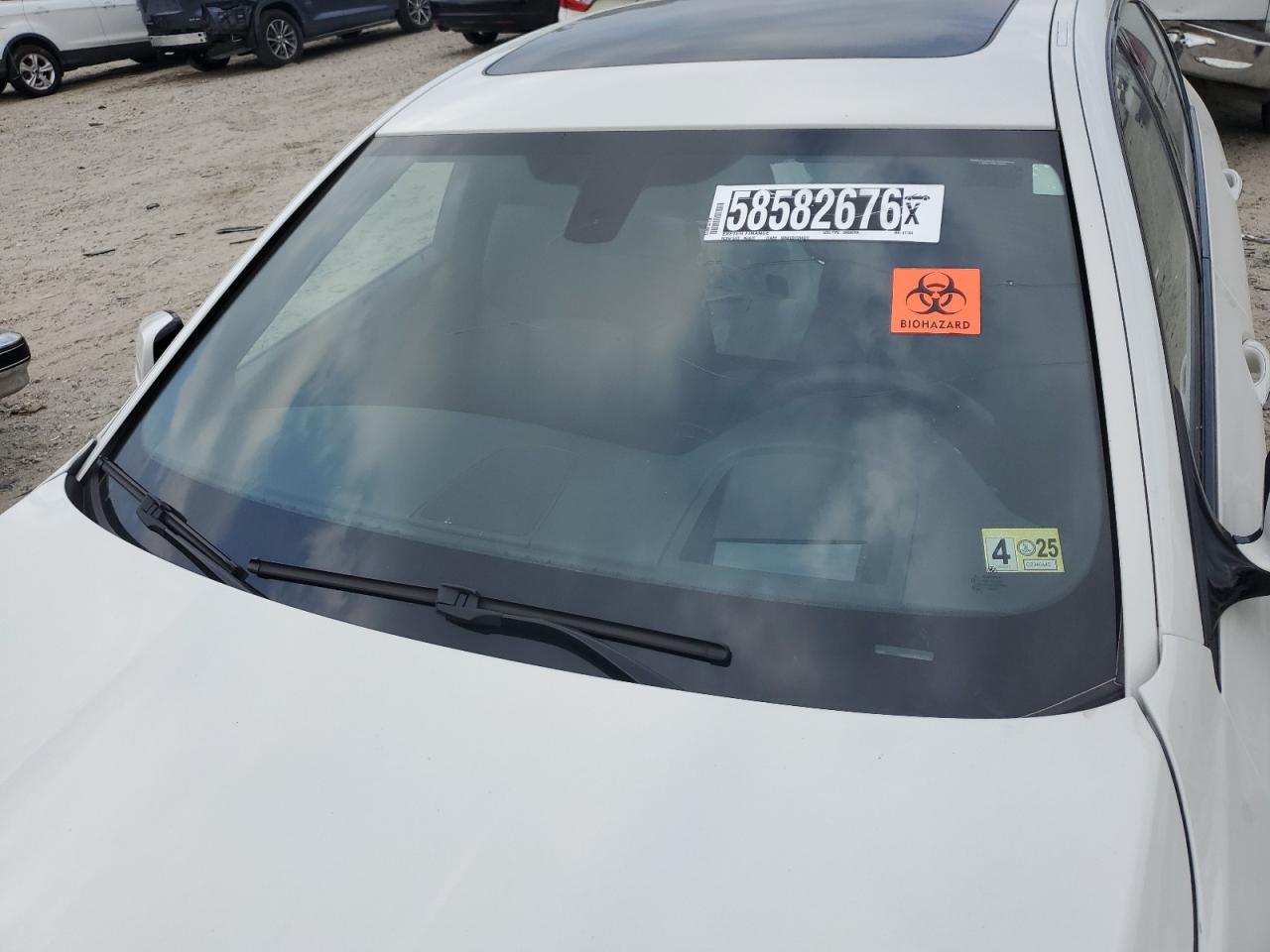 2013 Bmw 535 I Белый vin: WBAFR7C59DC817324 Damage: Windshield, Broken, Replacement Required