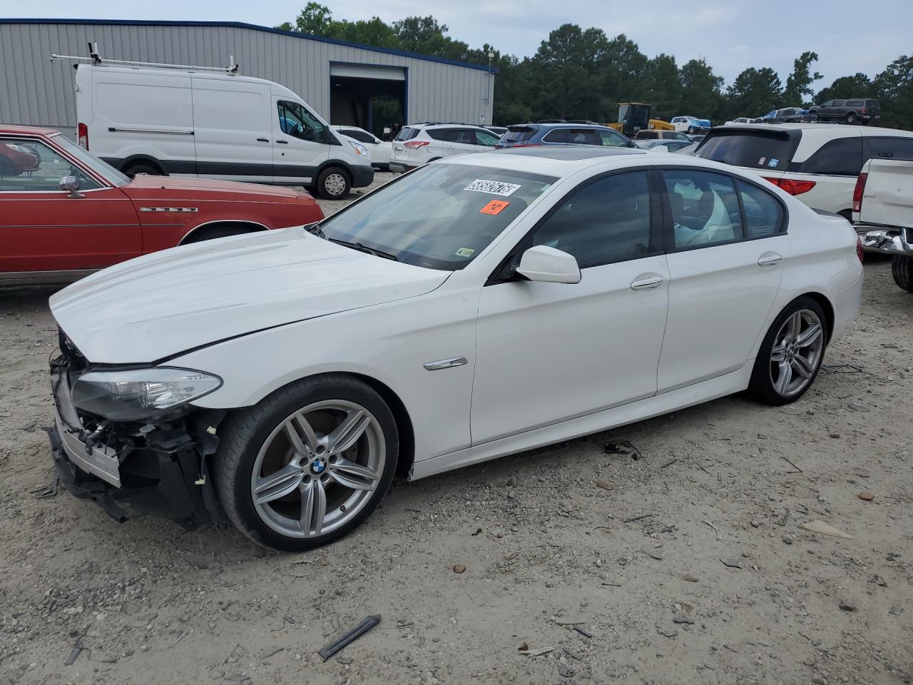 2013 Bmw 535 I Белый vin: WBAFR7C59DC817324 Damage: Left Front Fender, Dent(S) W/ Paint Dmg, 1/8 To 1/2 Inch