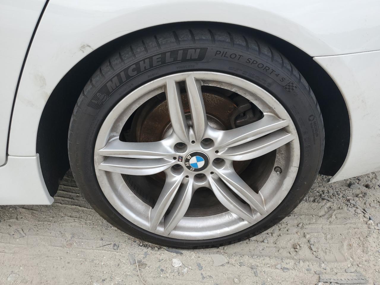 2013 Bmw 535 I Белый vin: WBAFR7C59DC817324 Damage: Left Rear Tire, Worn, Replacement Required