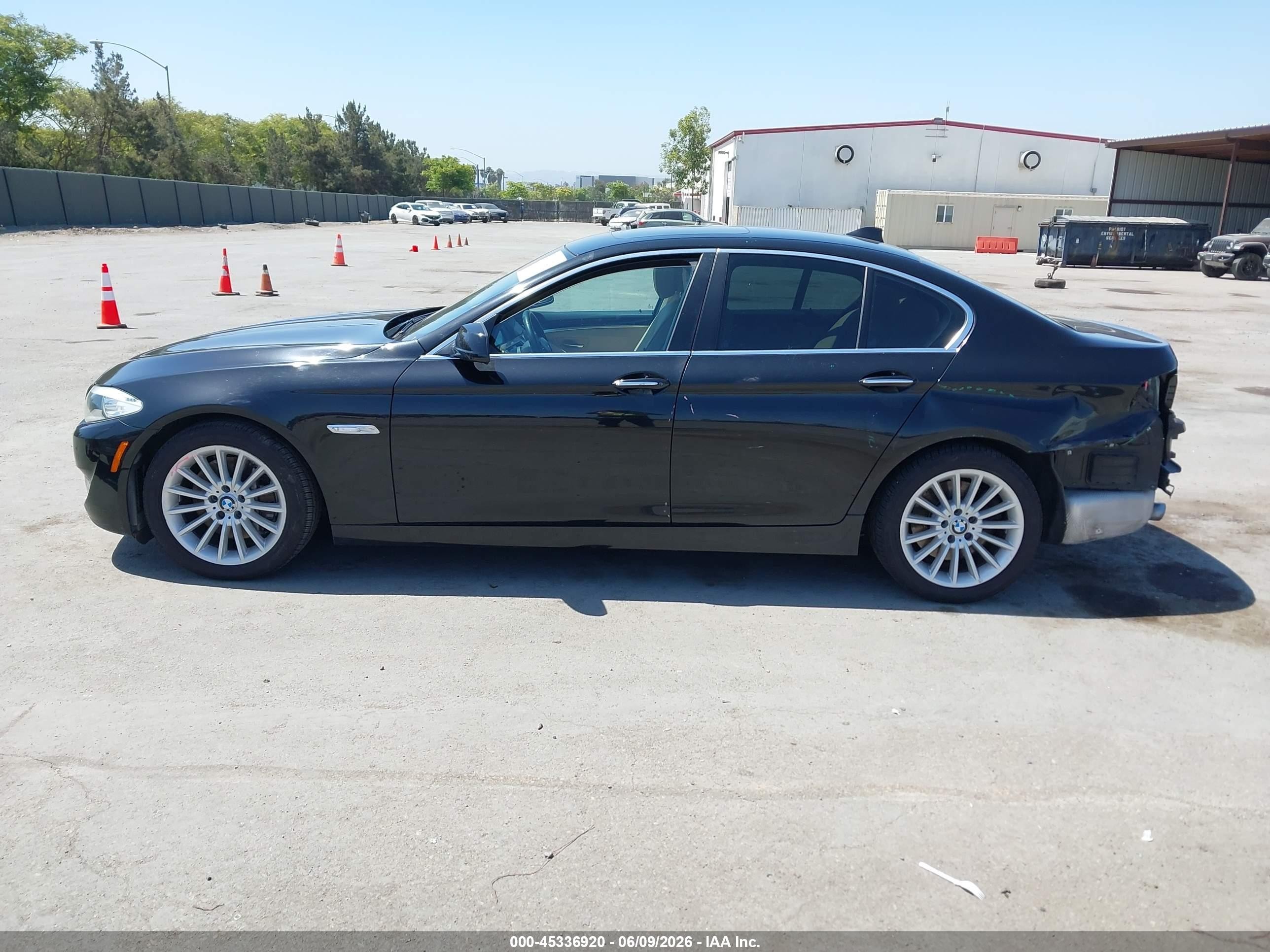 2011 Bmw 535i   Black vin: WBAFR7C5XBC266169