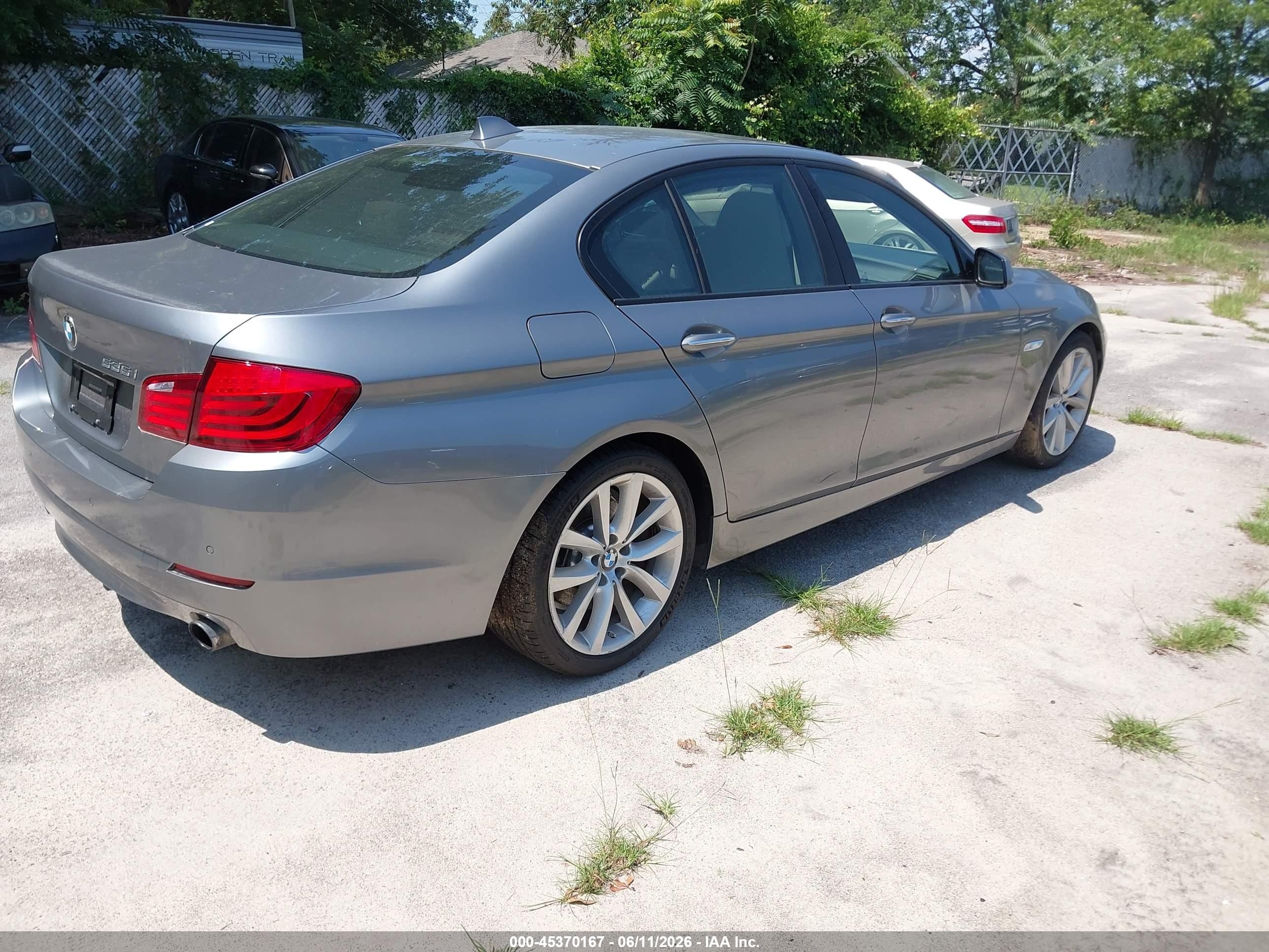 2011 Bmw 535i   Серебряный vin: WBAFR7C5XBC801338