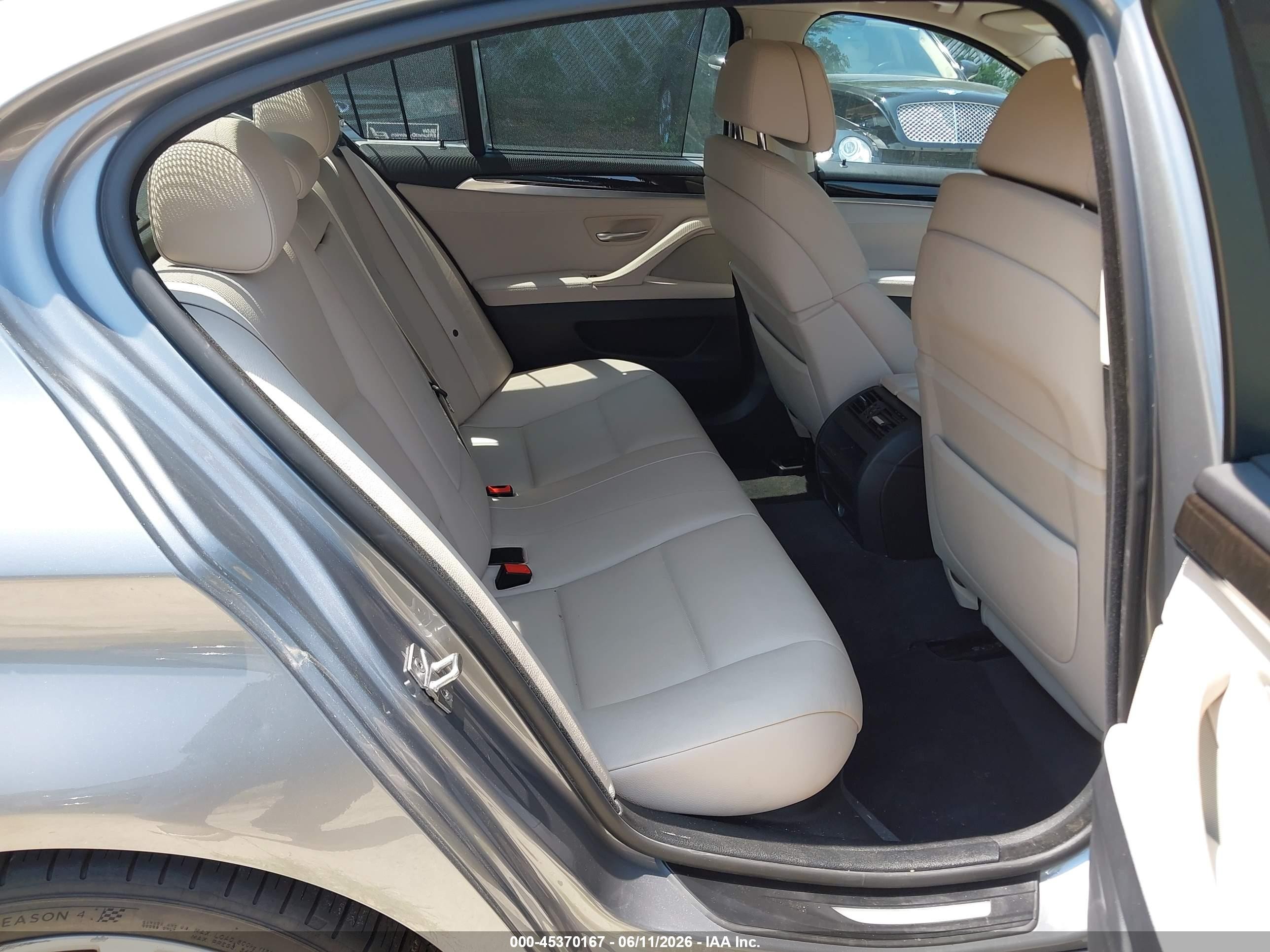 2011 Bmw 535i   Серебряный vin: WBAFR7C5XBC801338