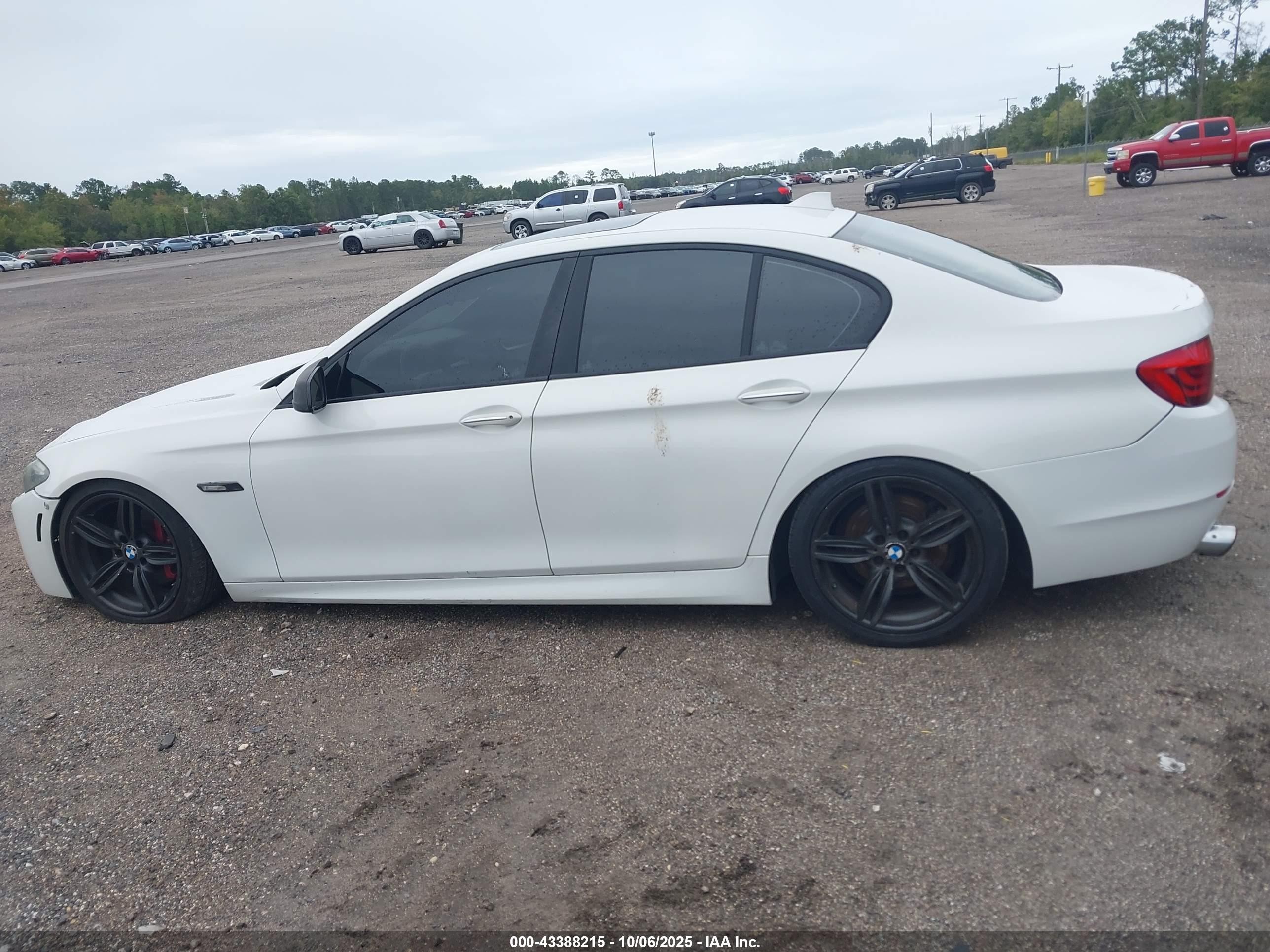 2013 Bmw 535i   White vin: WBAFR7C5XDC820376