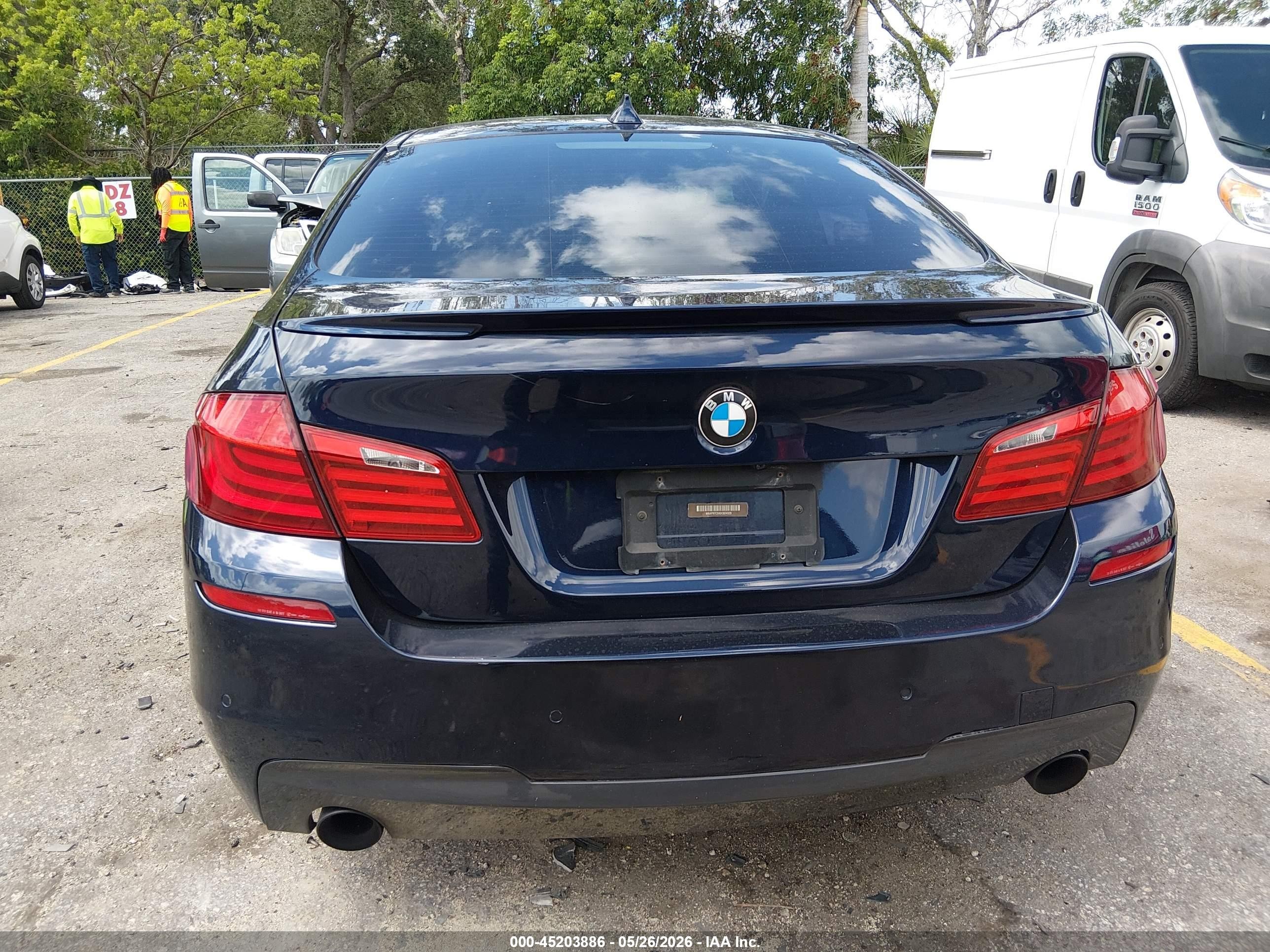 2013 Bmw 535i   Blue vin: WBAFR7C5XDC824329