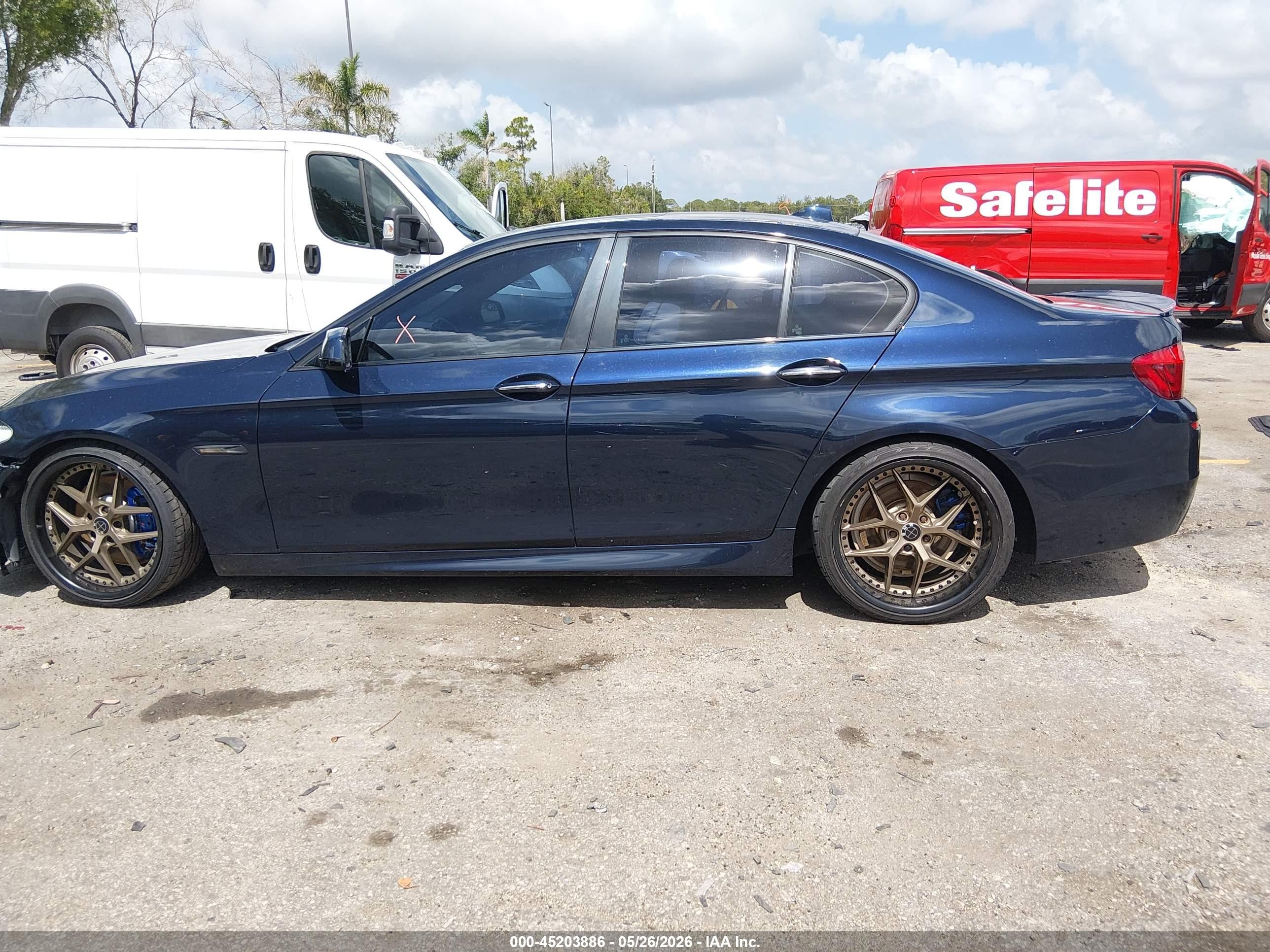 2013 Bmw 535i   Blue vin: WBAFR7C5XDC824329