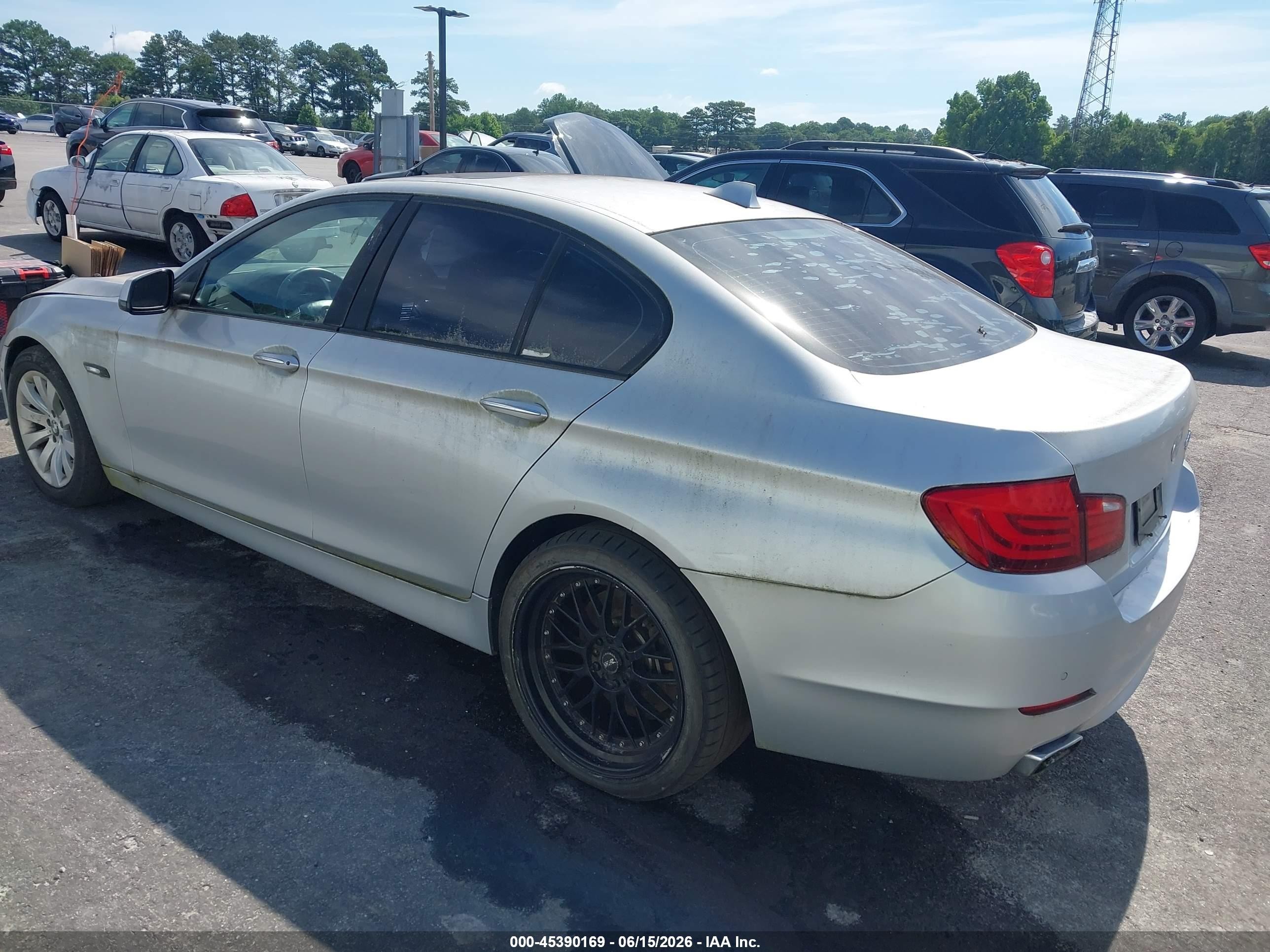 2011 Bmw 550i   Silver vin: WBAFR9C50BC270551