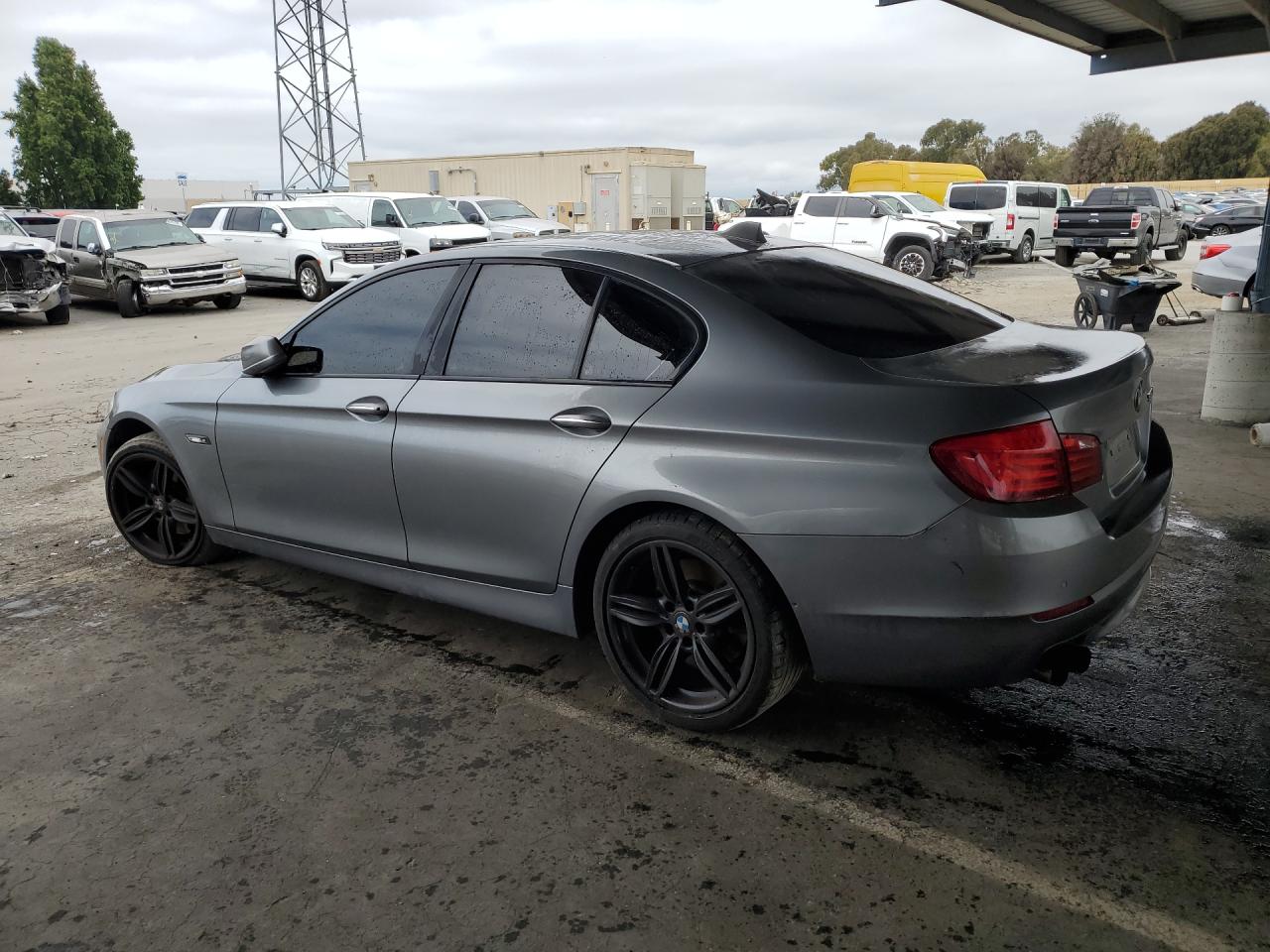 2012 Bmw 550 I Gray vin: WBAFR9C50CDV58582 Damage: Left Qtr Panel, Heavy Scratch, 1/2 To 1 Inch